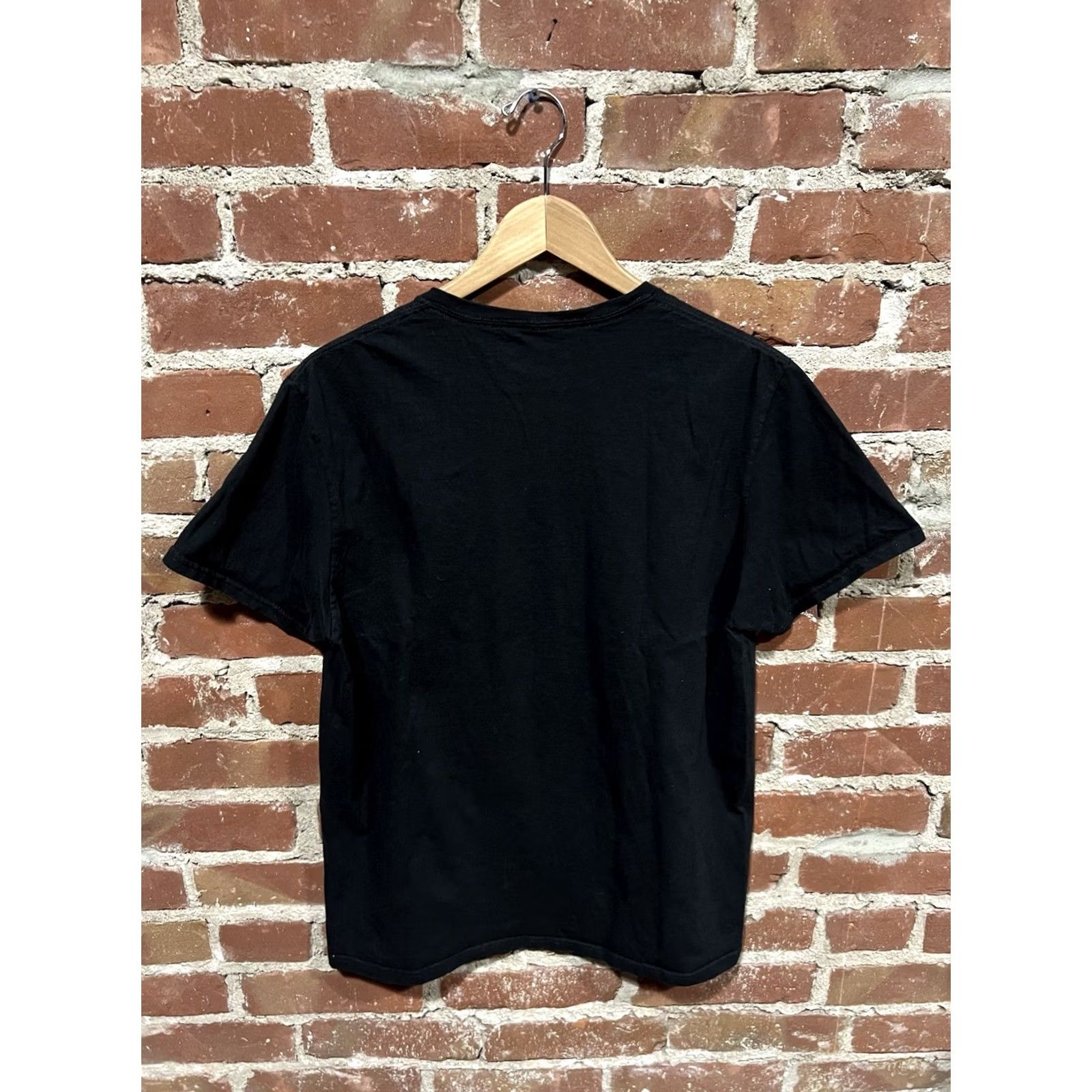 Vintage Jujutsu Kaisen Box Lunch Mens Black Short Sleeve Graphic T-shirt Size Large Size US L / EU 52-54 / 3 - 2 Thumbnail