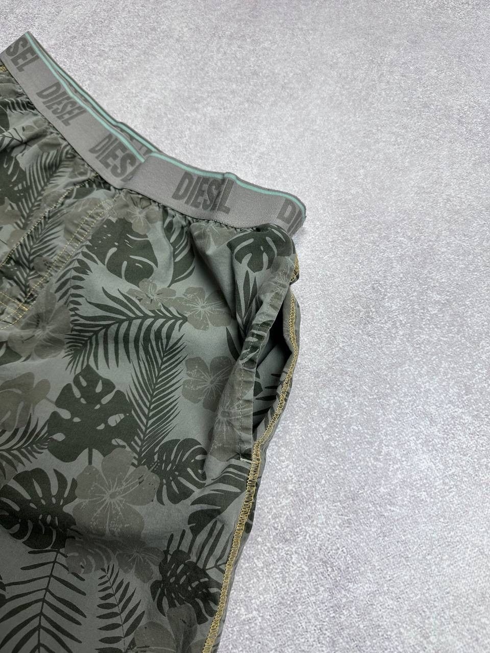 Diesel × Vintage Vintage Diesel Summer Shorts Y2K M Size US 32 / EU 48 - 3 Thumbnail