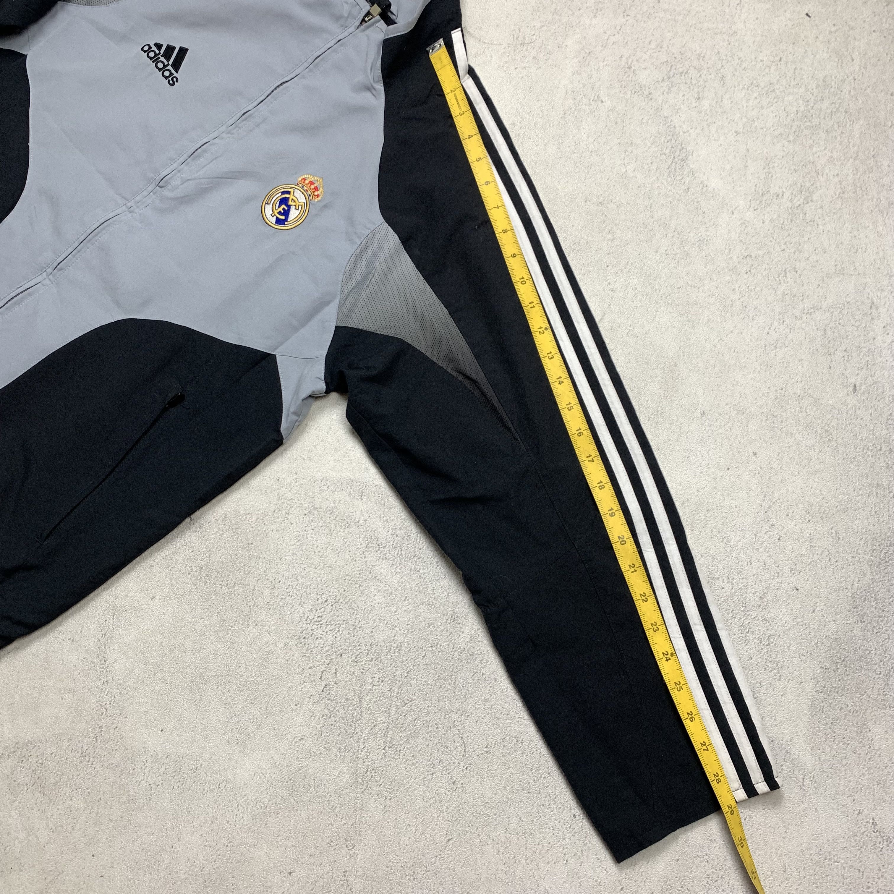 Adidas Real Madrid 2004/05 Track Jacket Size US M / EU 48-50 / 2 - 13 Thumbnail