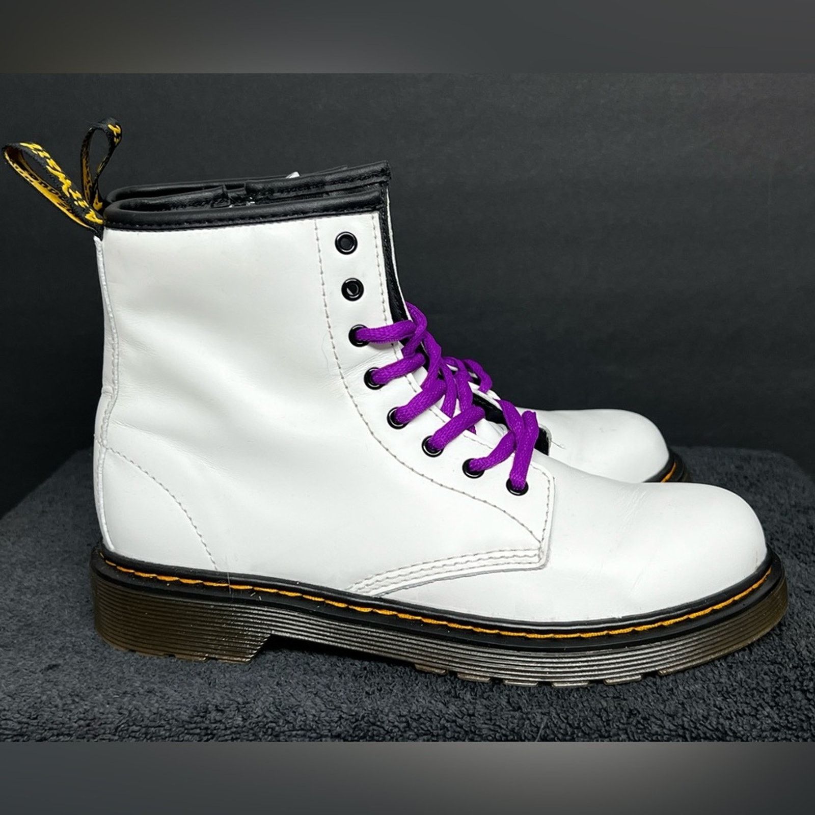 Dr. Martens Dr Doc Martens 1460J Combat Boots Smooth Womens 5 Grunge Size US 5 / IT 35 - 2 Thumbnail