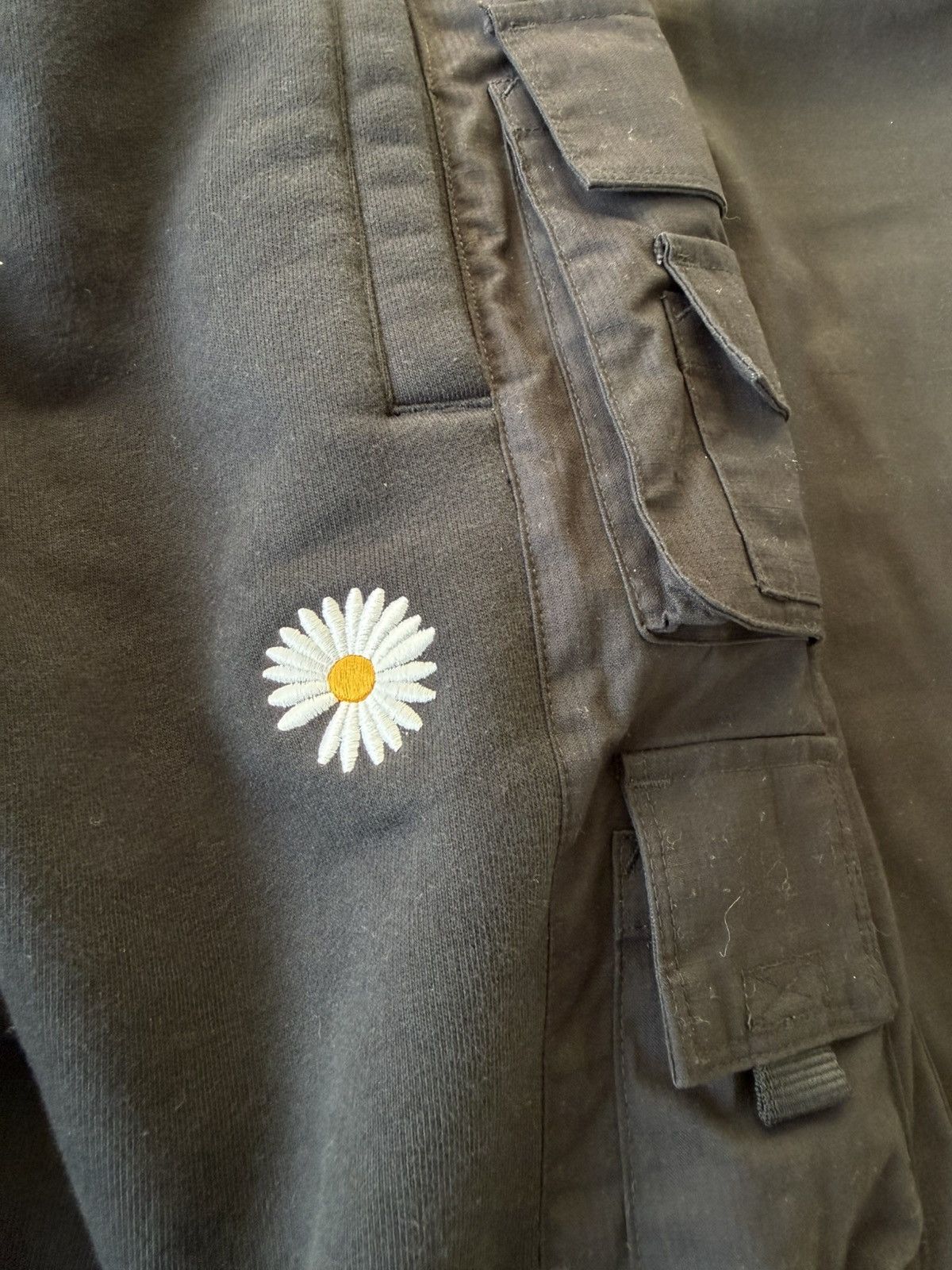 Nike × peaceminusone Nike x Peaceminusone Daisy Cargo Sweatpants Size US 33 - 5 Thumbnail