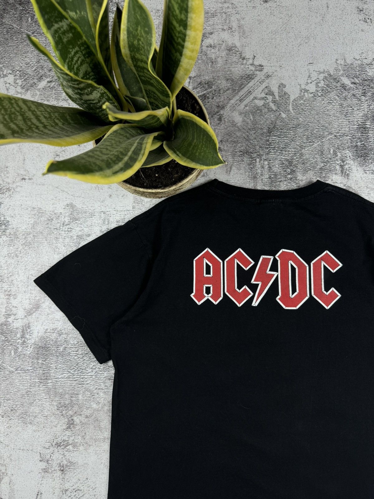 AC/DC ACDC Hells Bells Album Tour 90S-00S Faded T-Shirt Tee Size US L / EU 52-54 / 3 - 12 Thumbnail