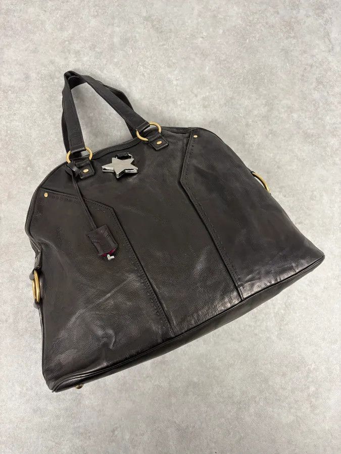 Yves Saint Laurent 2000s Yves Saint Laurent Star Black Shiny Leather Handle Bag Size ONE SIZE - 4 Thumbnail