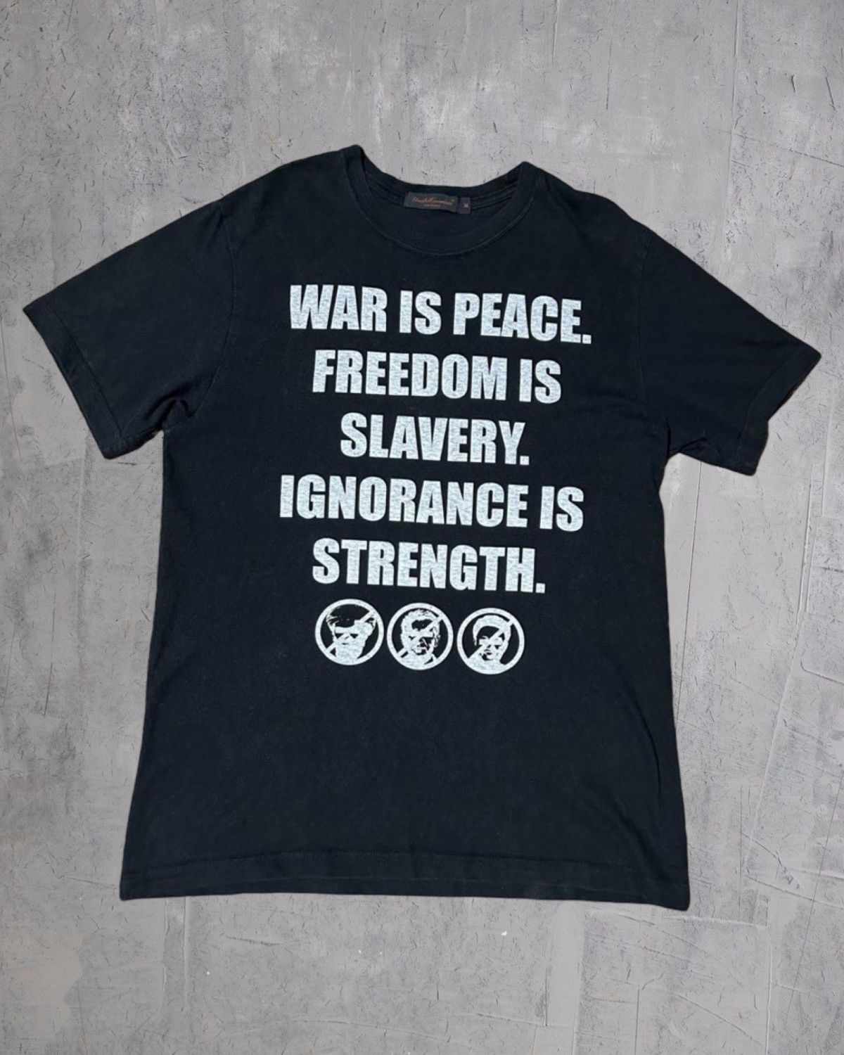 Undercover Undercover AW02 “paper doll” T-shirt Size US M / EU 48-50 / 2 - 1 Thumbnail
