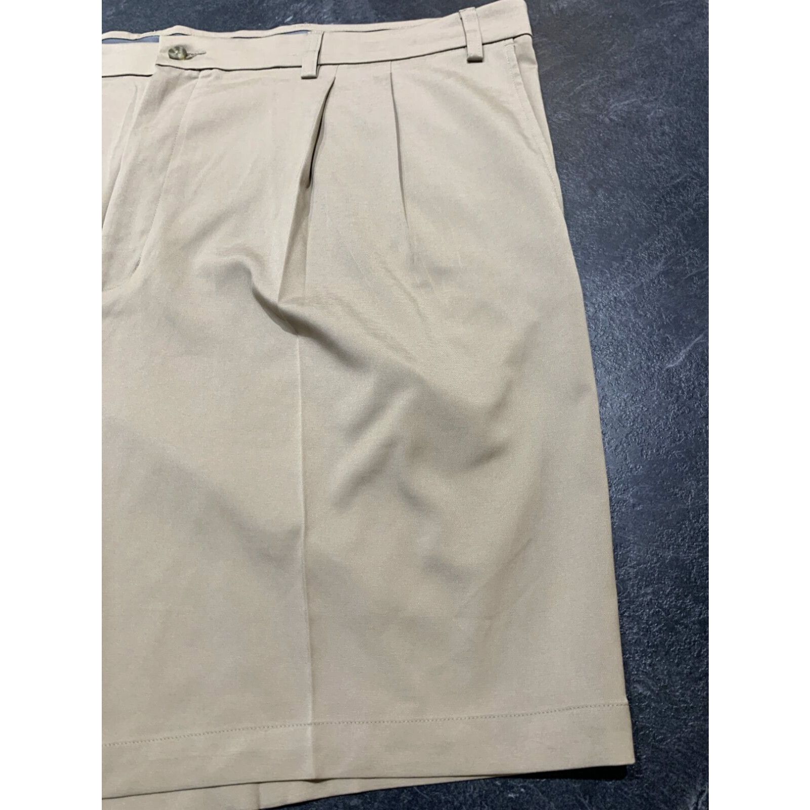 Roundtree Yorke MEN S ROUNDTREE YORKE GOLF CLASSIC FIT PLEATED SHORT KHAKI 50B 46 Grailed