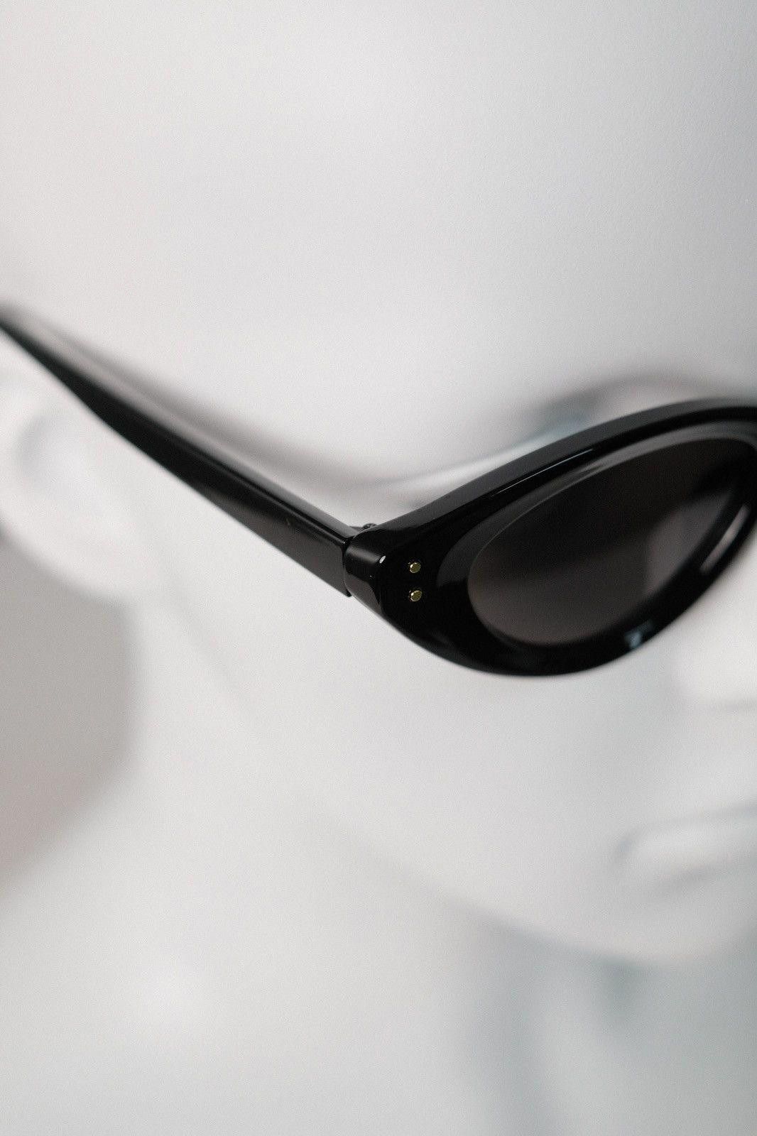 Japanese Brand Vintage Avant Garde Cat‘s Eye Sunglasses Black Unisex OS Size ONE SIZE - 2 Thumbnail