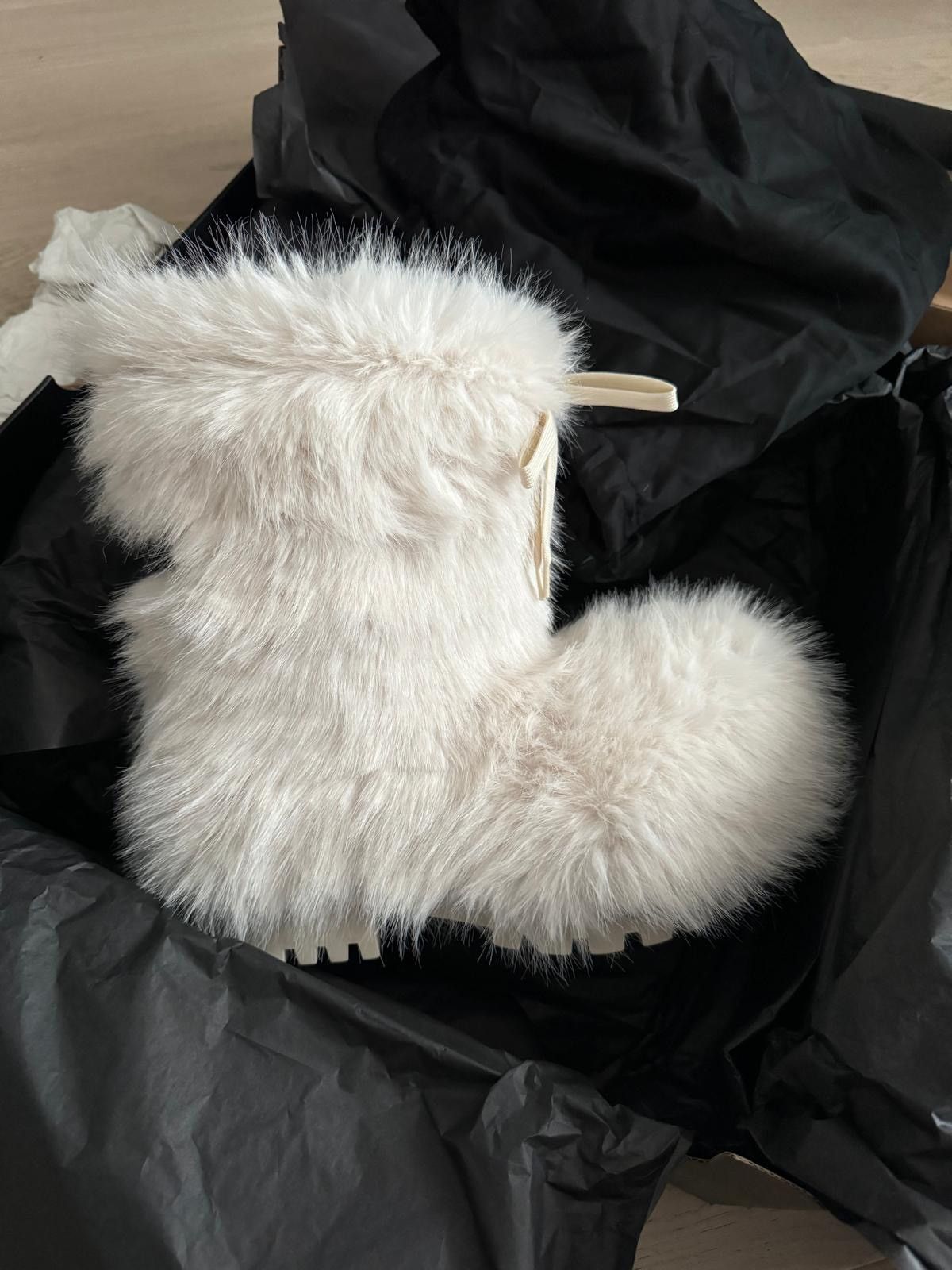 Balenciaga Alaska Mink Faux Fur Low snow boots Size US 8 / EU 41 - 1 Thumbnail