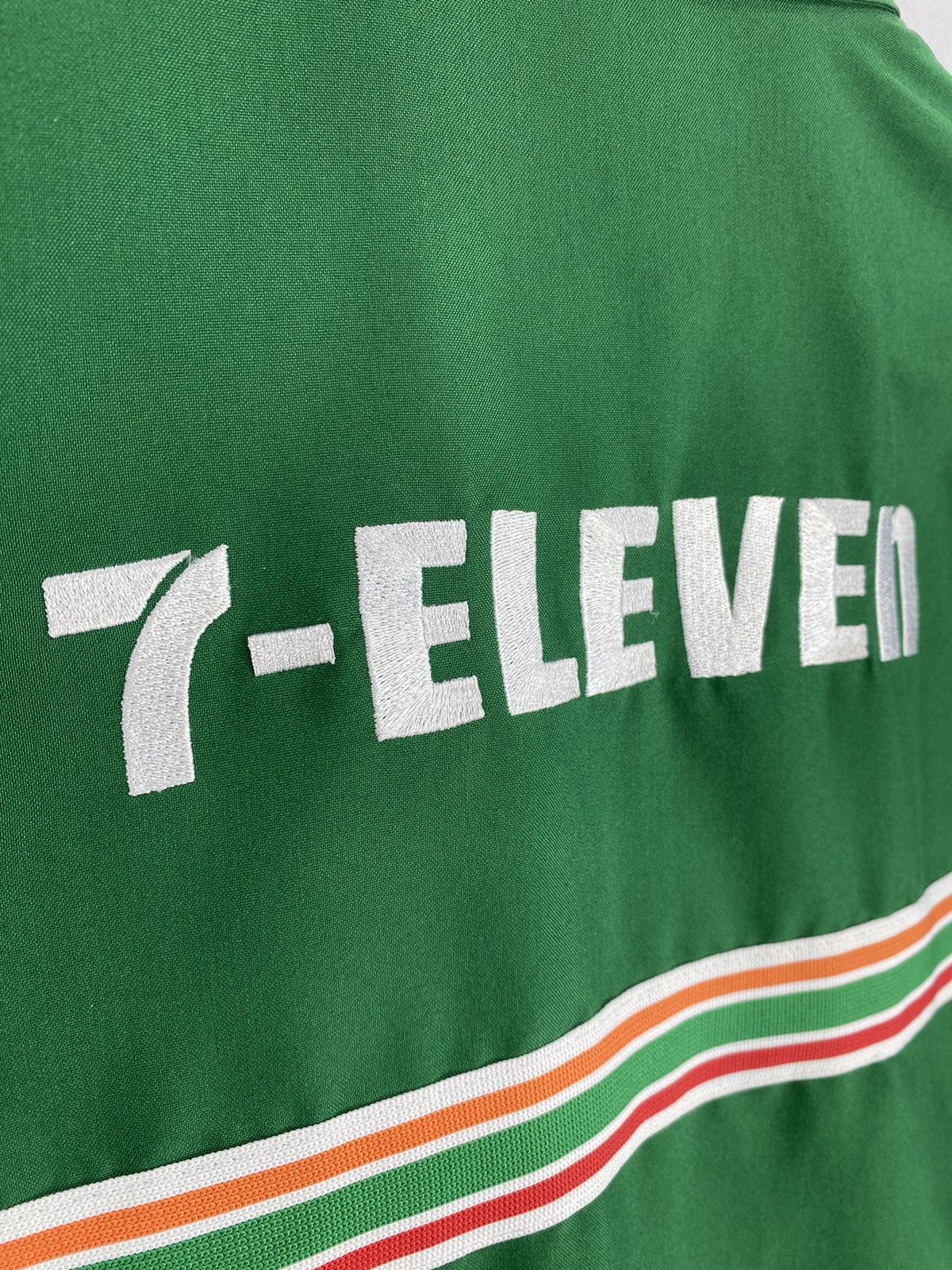 Japanese Brand Vintage Y2k 7-Eleven Zipper Embroidered Logo Shirt Size US S / EU 44-46 / 1 - 9 Thumbnail