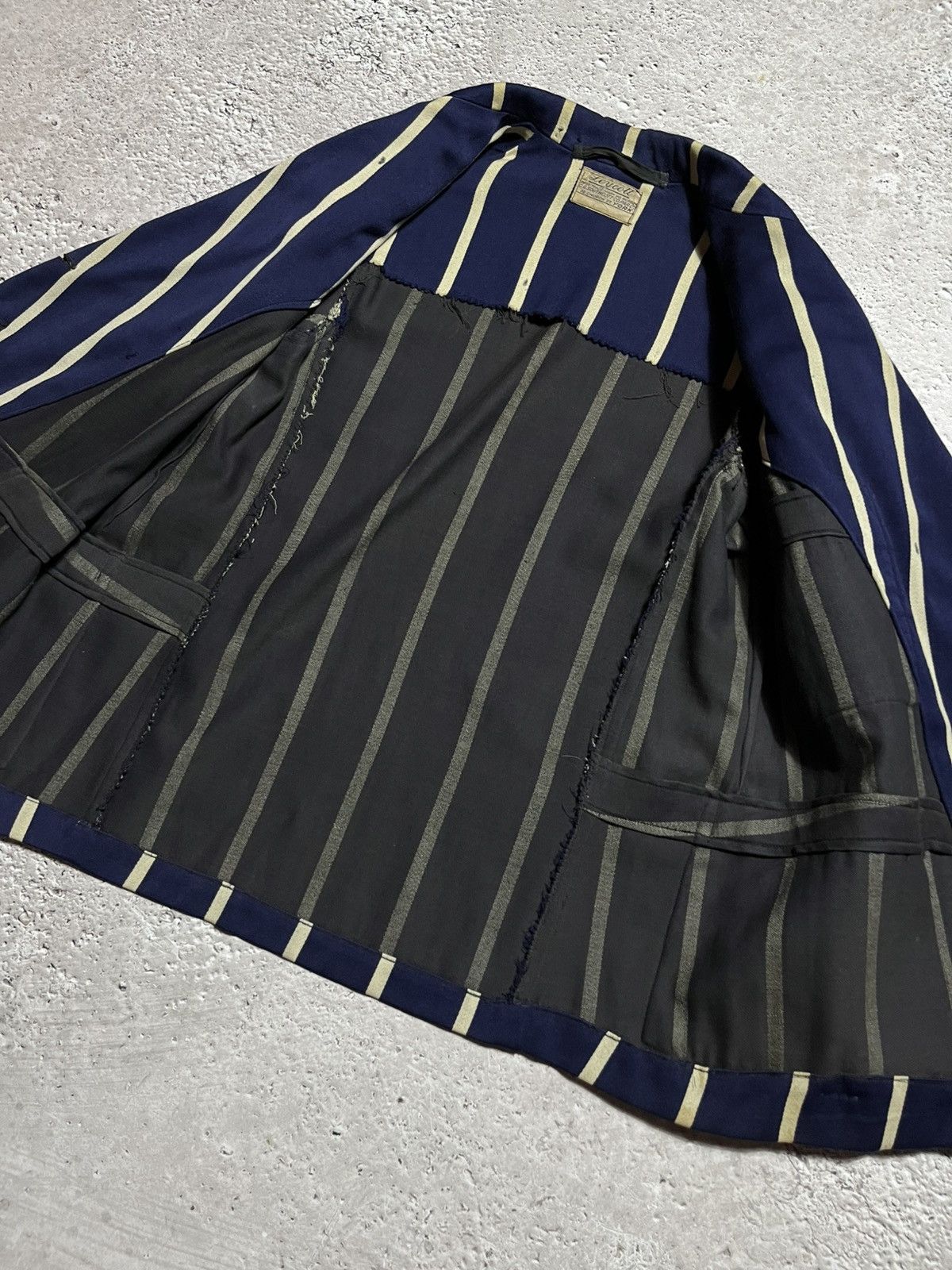 Japanese Brand × Vintage Vintage Striped School Blazer Leycott York UK with Crest Size S / US 4 / IT 40 - 11 Thumbnail
