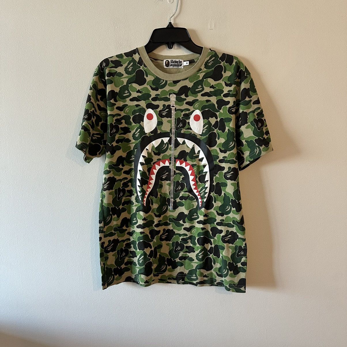 Bape A Bathing Ape Bape WGM Shark Tee Short Sleeve Green Camo Size US M / EU 48-50 / 2 - 1 Thumbnail