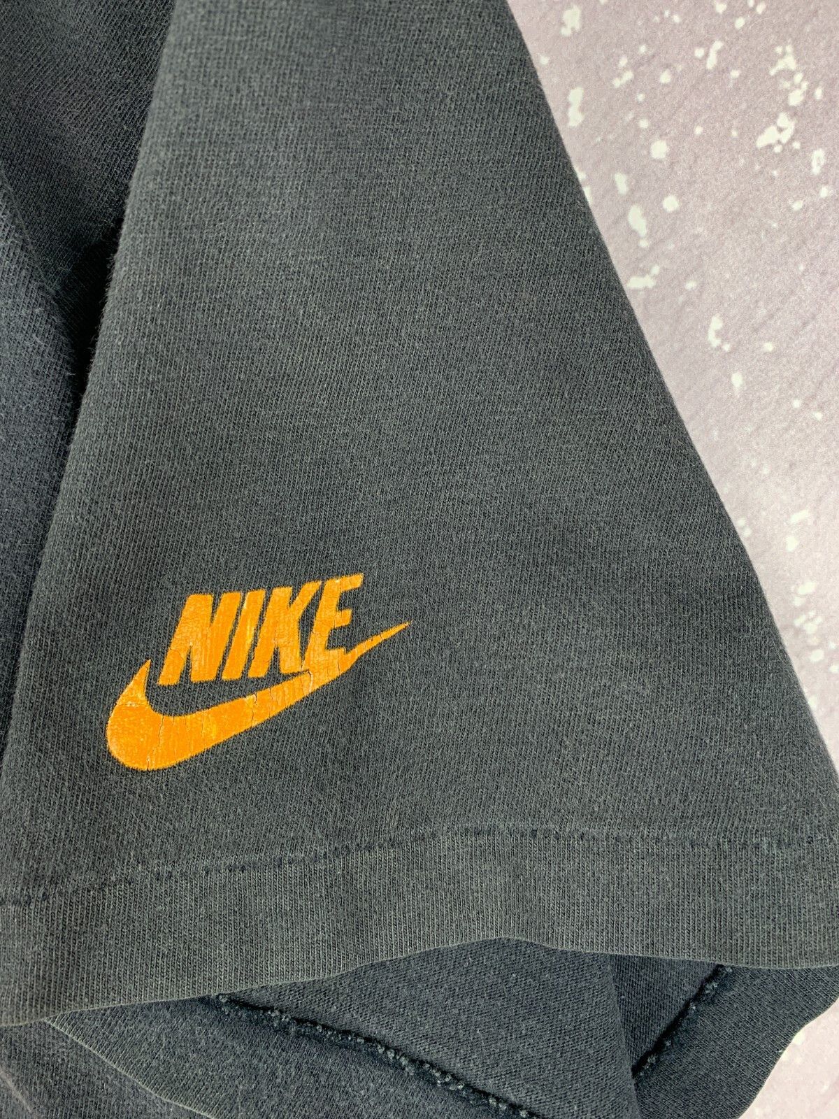 Nike Vintage 90s USA Nike x Jordan Sunfaded Single Stitch T Shirt Size US M / EU 48-50 / 2 - 7 Thumbnail