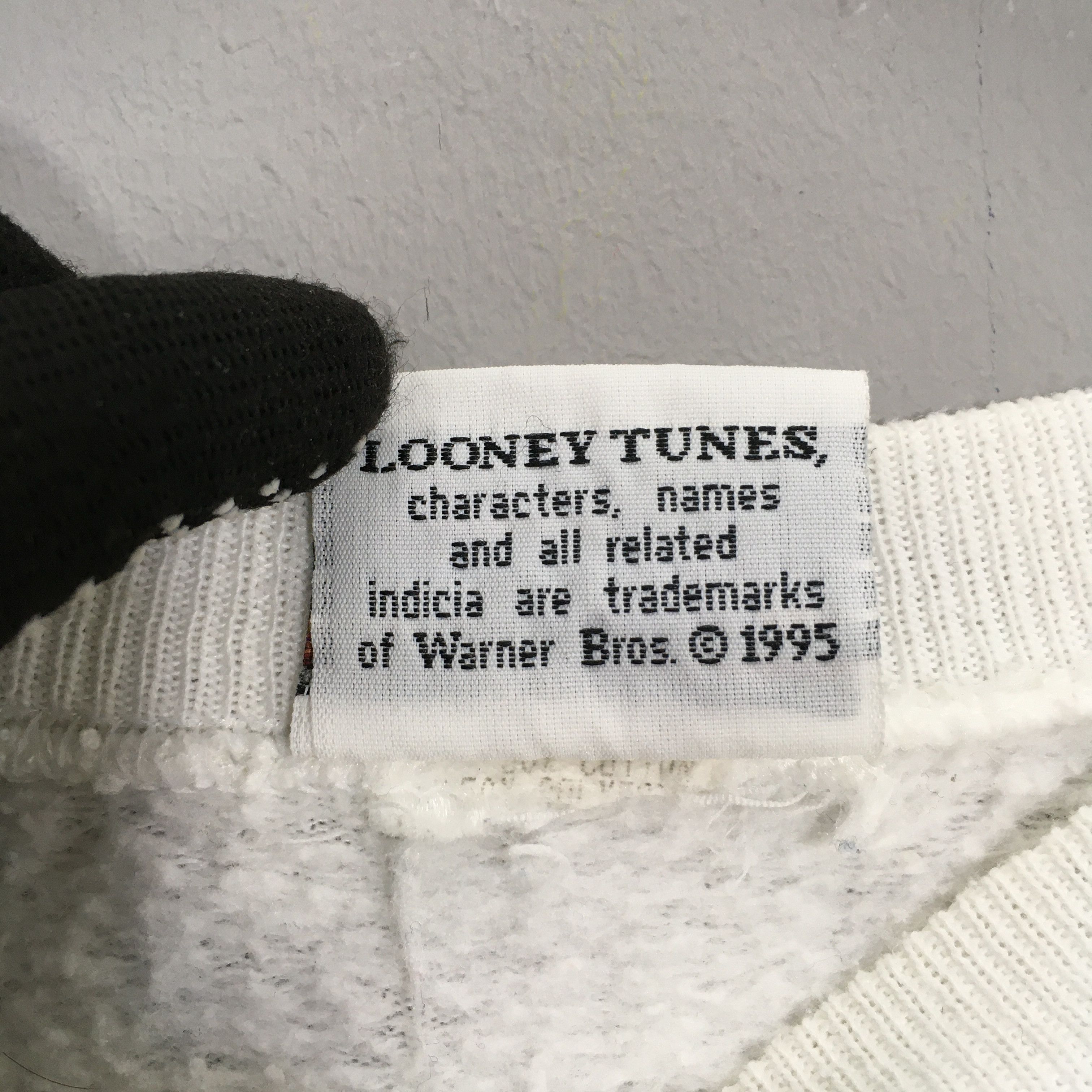 Disney × Vintage × Warner Bros Vintage 1990s Looney Tunes University Sweatshirt XLarge Size US XL / EU 56 / 4 - 7 Thumbnail