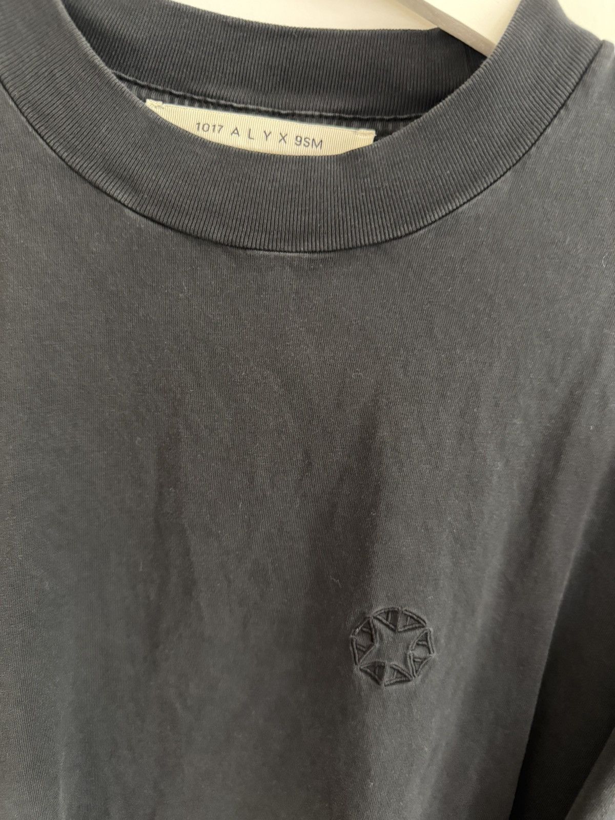 1017 ALYX 9SM 1017 Alyx 9sm Circular Letter Embroidered t-shirt Size US S / EU 44-46 / 1 - 2 Thumbnail