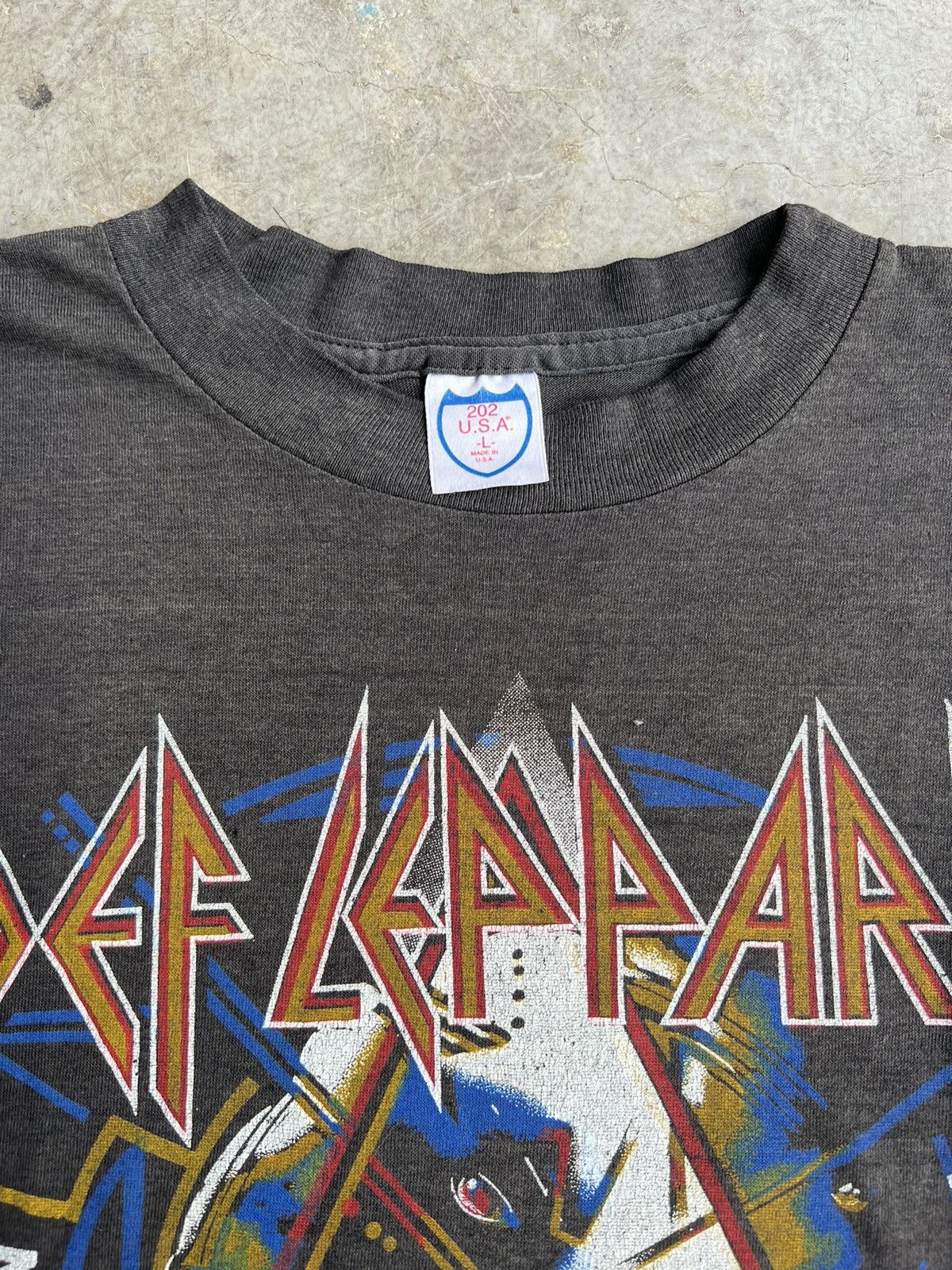 Band Tees Vintage 1987 Def Leppard No Tour Hysteria Band Tees Size US M / EU 48-50 / 2 - 8 Thumbnail