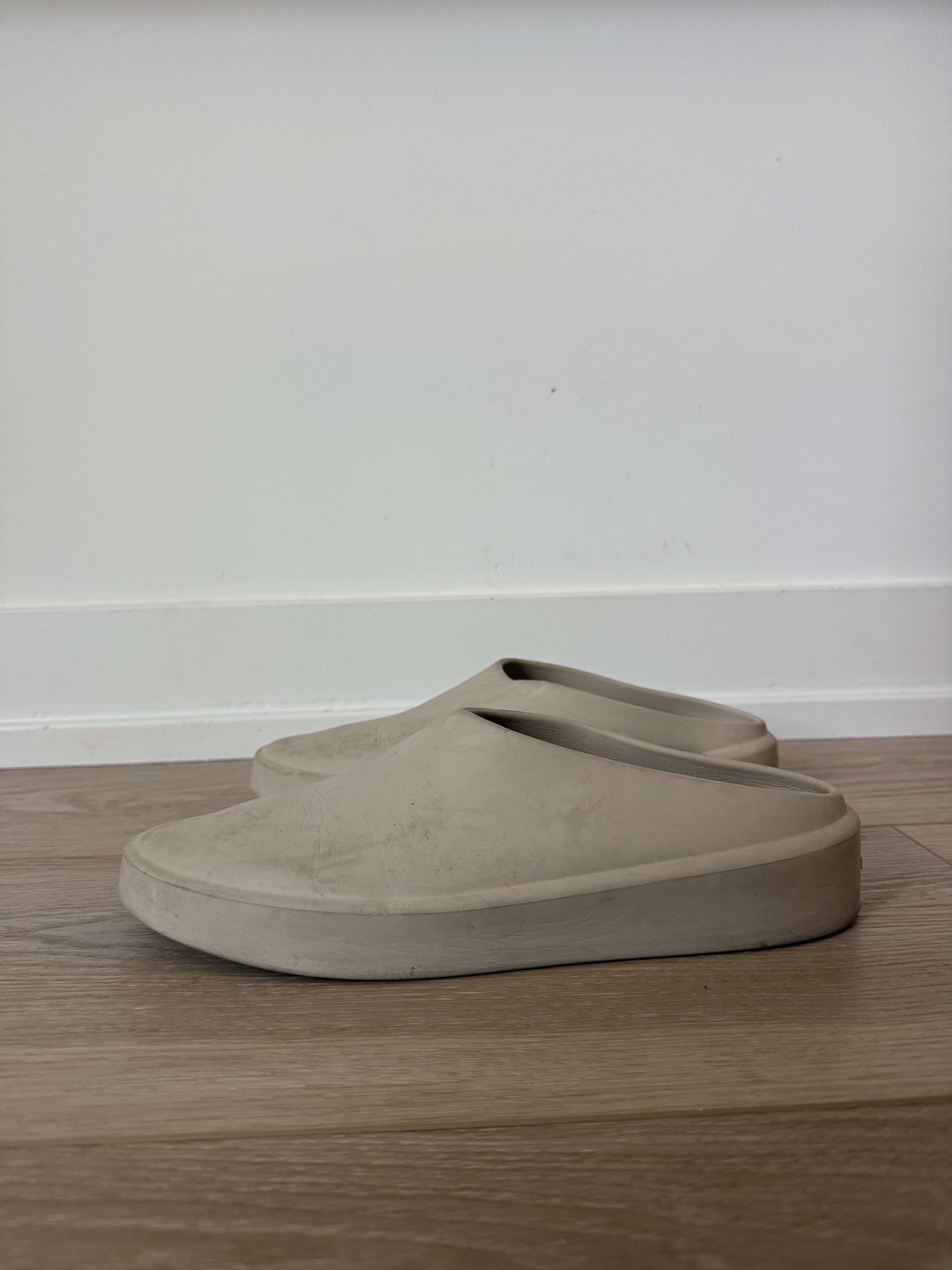 Fear of God Fear of God California Slip Ons Size US 8 / EU 41 - 3 Thumbnail