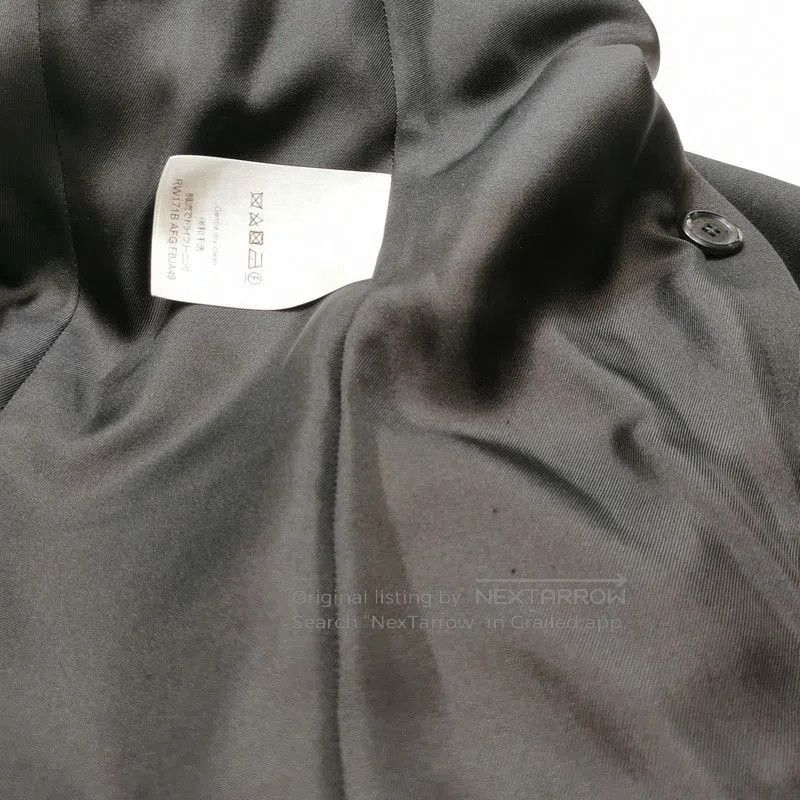 Louis Vuitton Louis Vuitton Double-Breasted Wool Jacket. Size US S / EU 44-46 / 1 - 7 Thumbnail