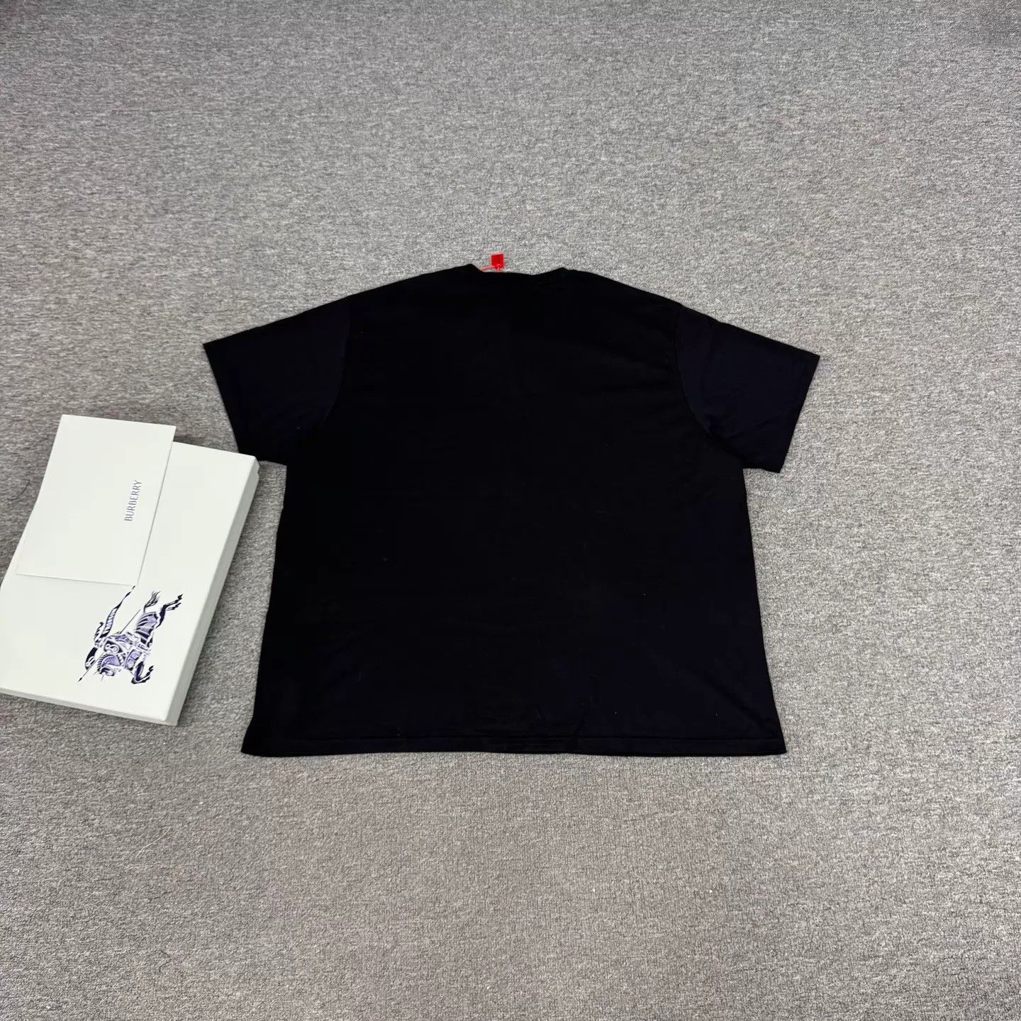 Burberry Burberry Black Logo Print Crewneck SS Tee XXL Size US XXL / EU 58 / 5 - 2 Thumbnail