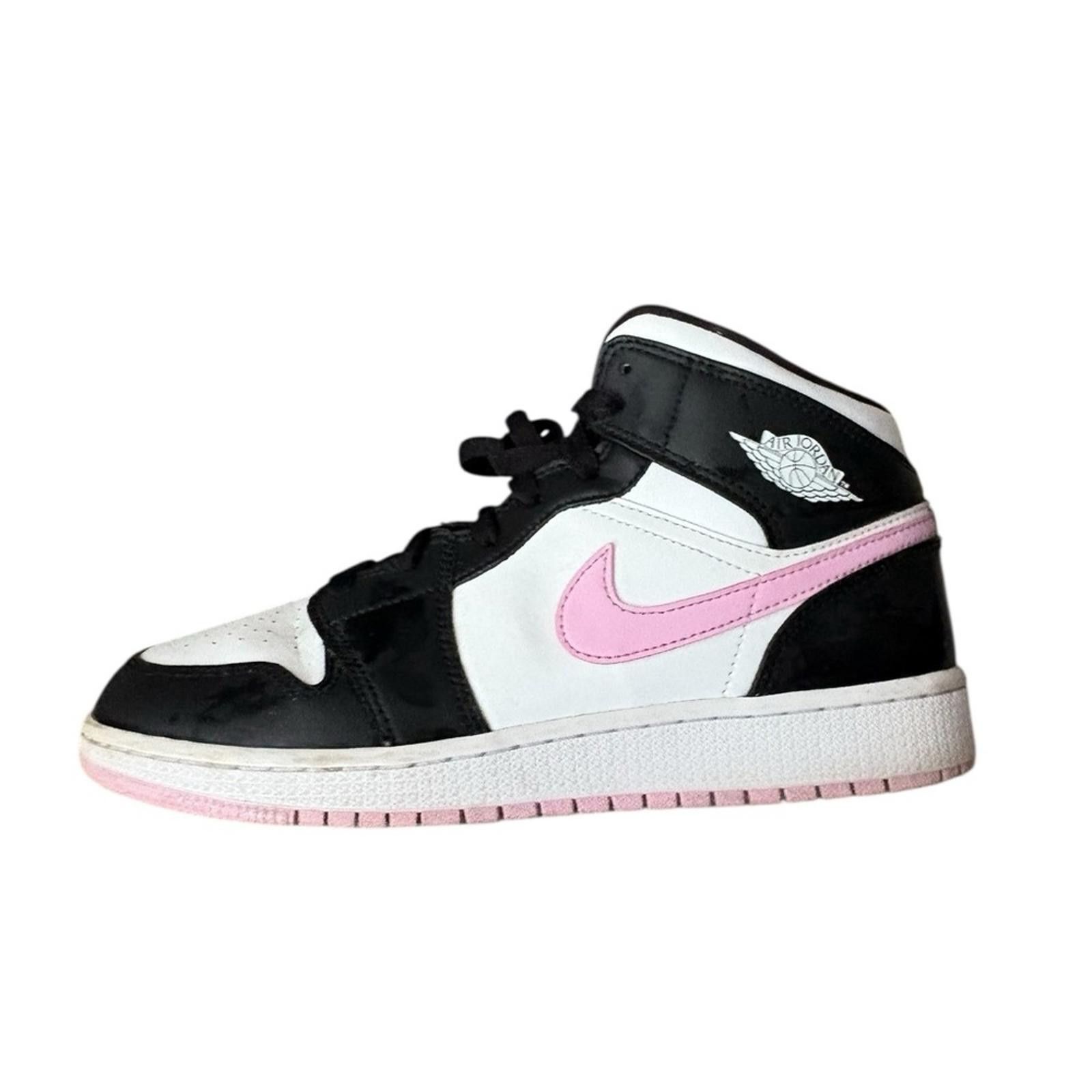 Nike Nike Air Jordan 1 Mid GS White Light Arctic Pink 555112-103 Size US 8.5 / IT 38.5 - 1 Thumbnail