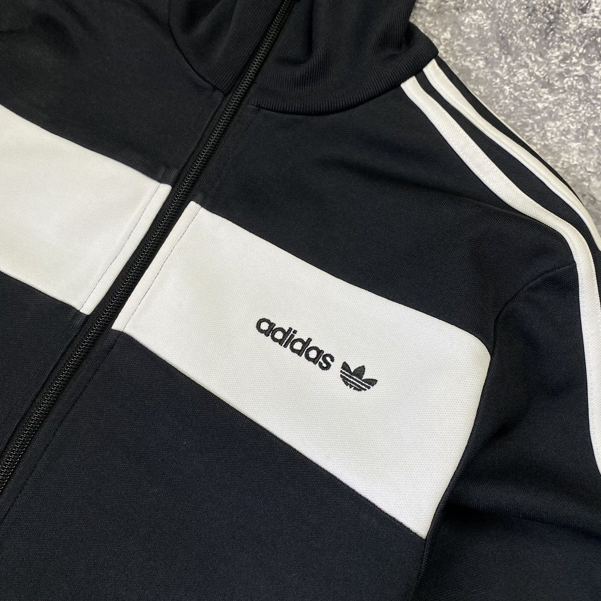 Vintage Vintage 90’s Adidas Small Logo Classic Costume Size US S / EU 44-46 / 1 - 4 Thumbnail