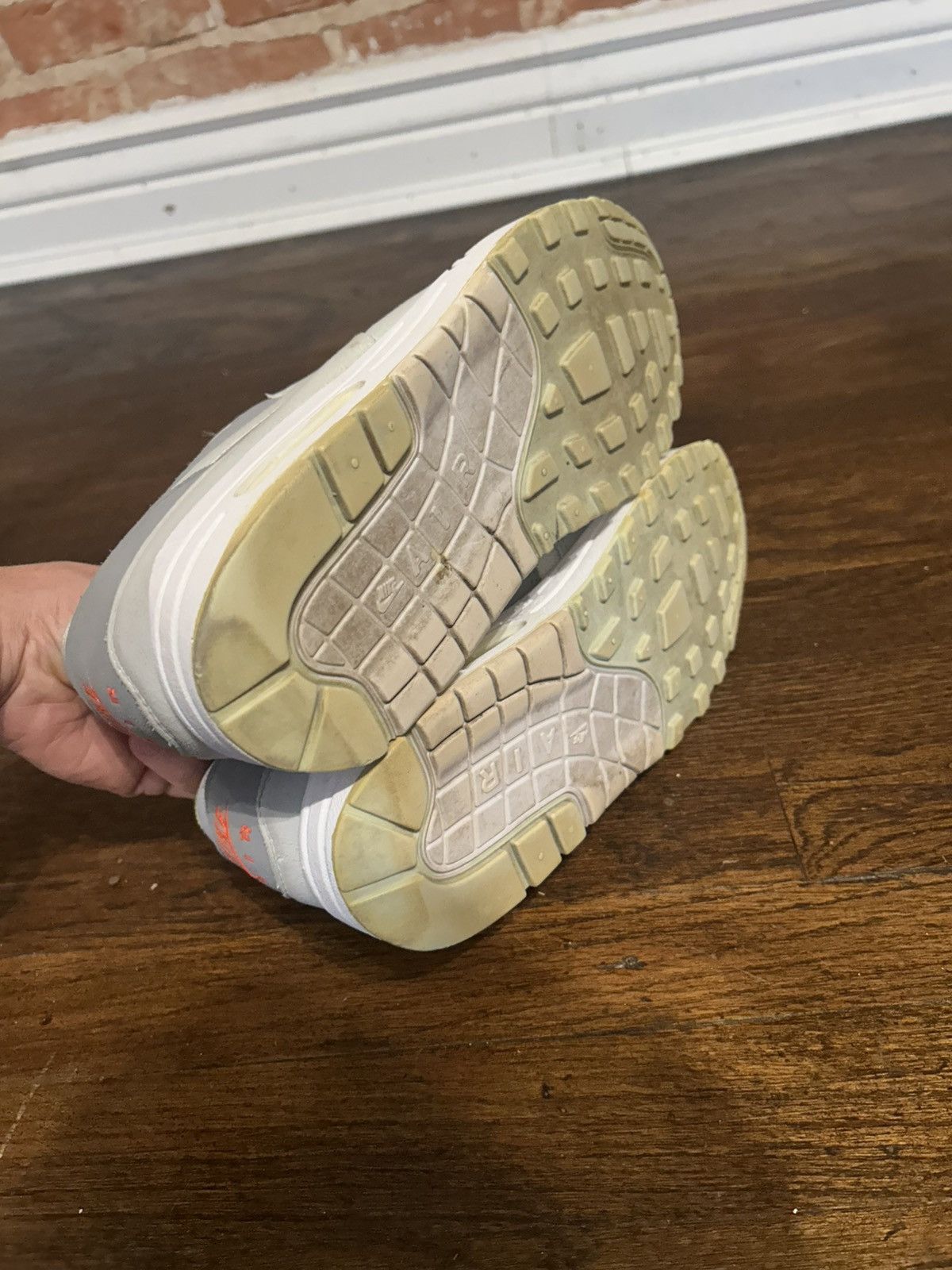 Nike Size 9.5 - Nike Air Max 1 Barely Grey Pumice W Size US 9.5 / IT 39.5 - 7 Thumbnail