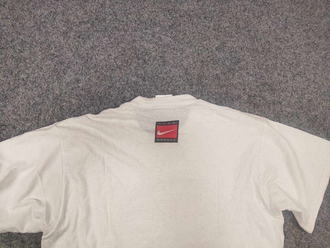 Nike Vintage 90's Nike Basketball Camp Center Swoosh Tee T-Shirt Size US M / EU 48-50 / 2 - 11 Thumbnail