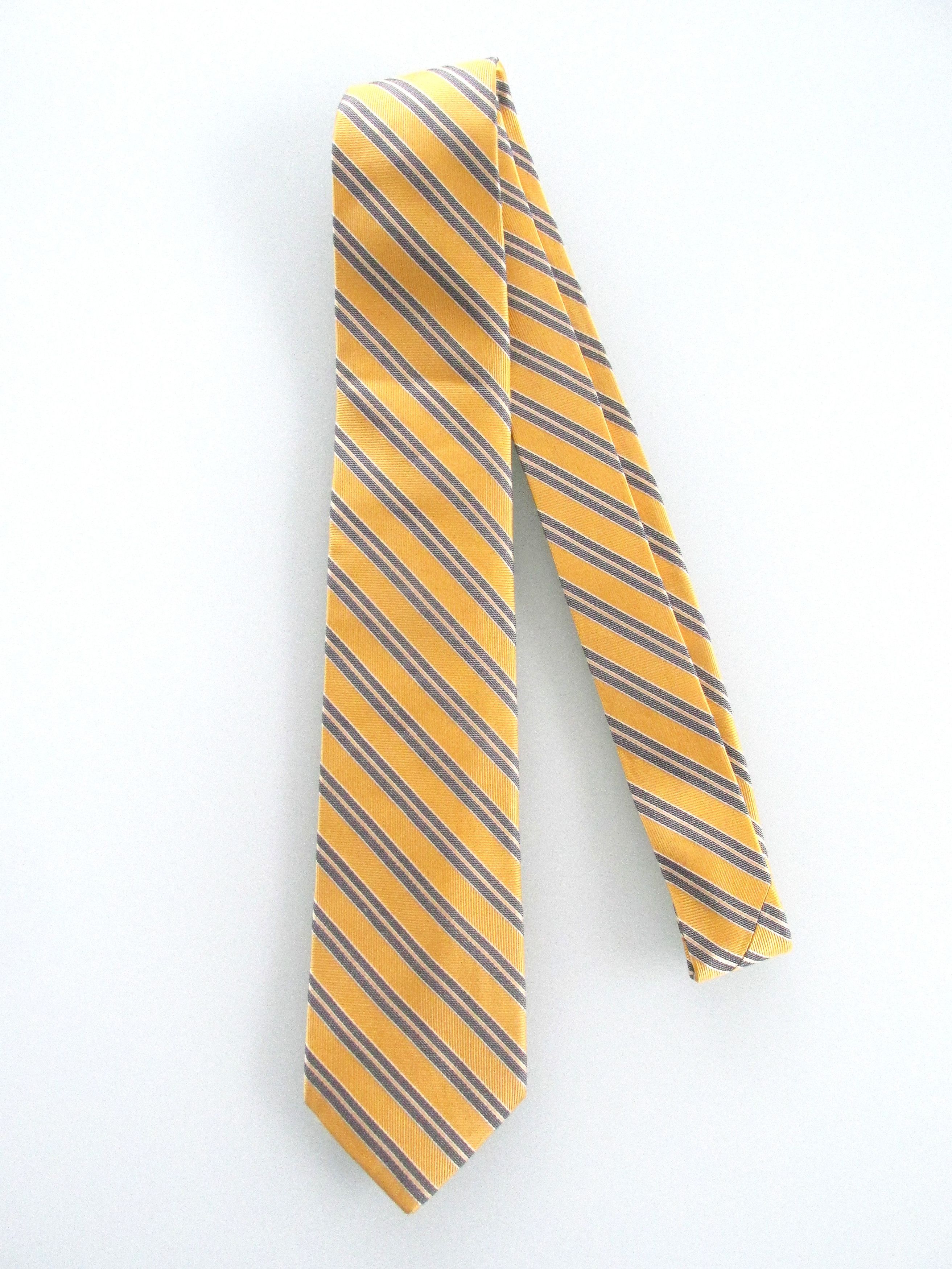 Jos. A. Bank Jos. A. Bank (Heritage Collection) Men's Silk Tie Size ONE SIZE - 1 Thumbnail