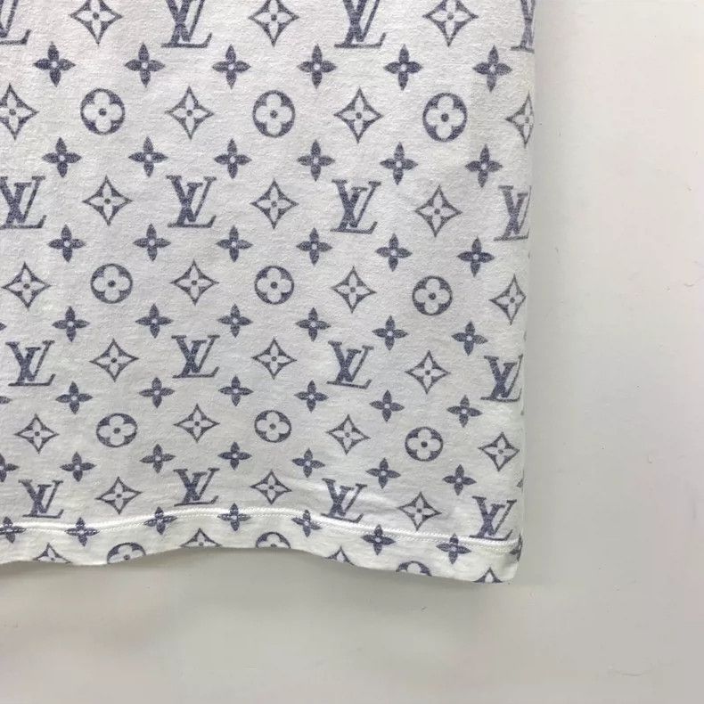 Louis Vuitton Louis Vuitton White logo full-print cotton crewneck short- Size M / US 6-8 / IT 42-44 - 4 Thumbnail