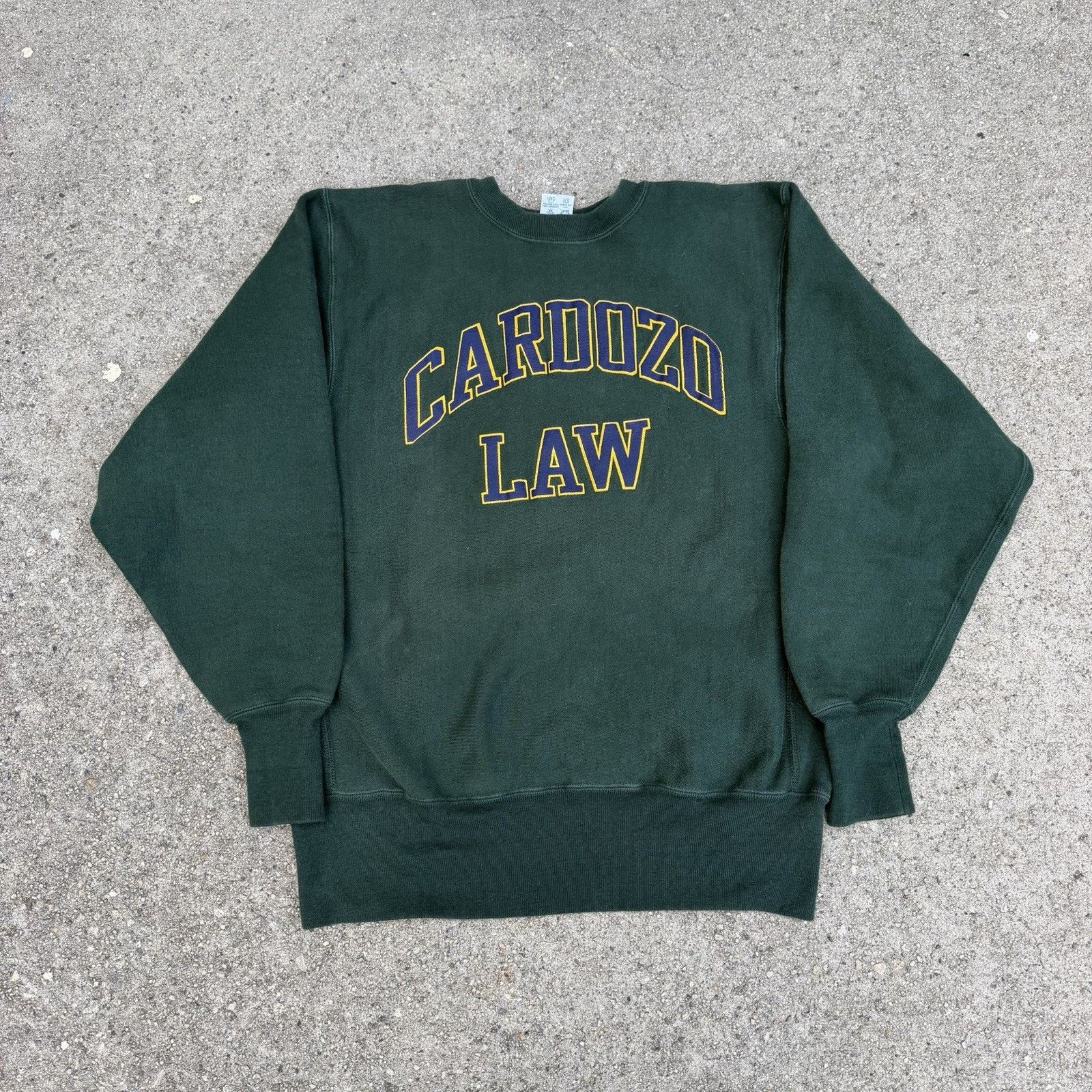 Champion × NCAA × Vintage Vintage Champion Cardozo Law School Reverse Weave Sweatshirt Size US L / EU 52-54 / 3 - 1 Thumbnail