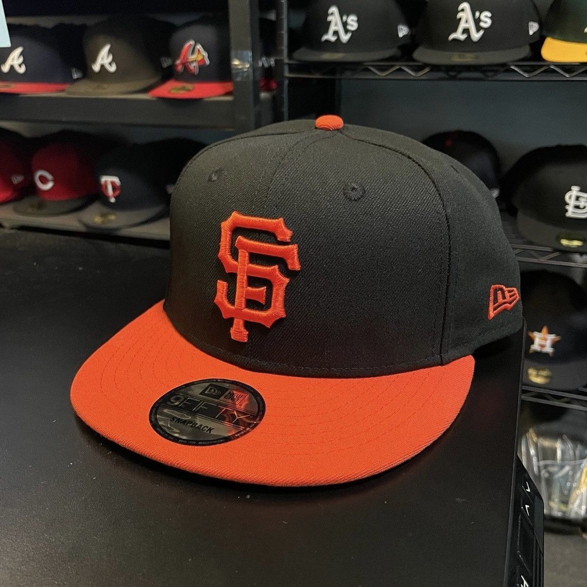 MLB × New Era San Francisco Giants 9FIFTY Snapback Cap Size ONE SIZE - 4 Thumbnail
