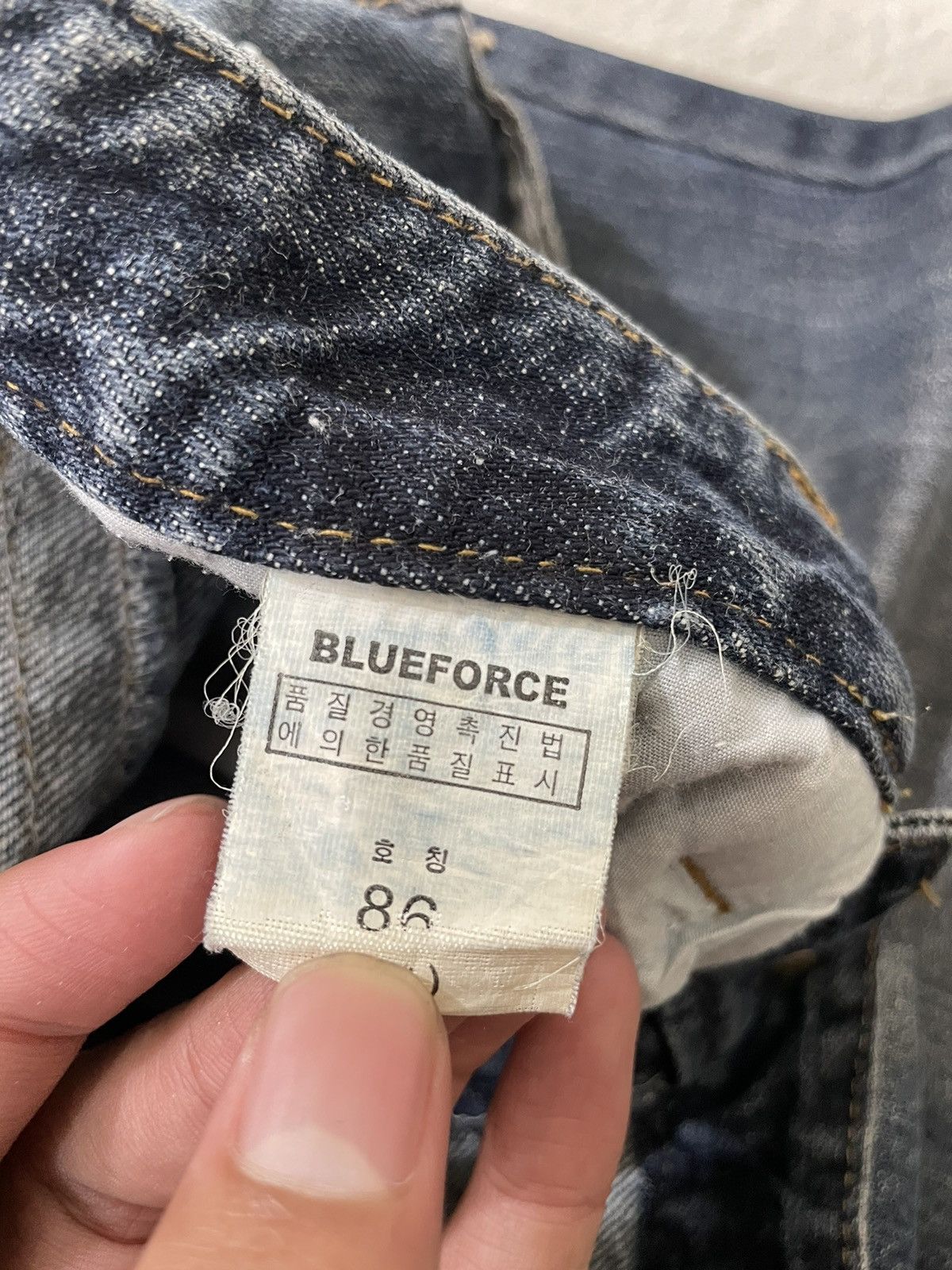 If Six Was Nine 2000s Blueforce Faded Blue Jeans y2k Style Size US 34 / EU 50 - 6 Thumbnail