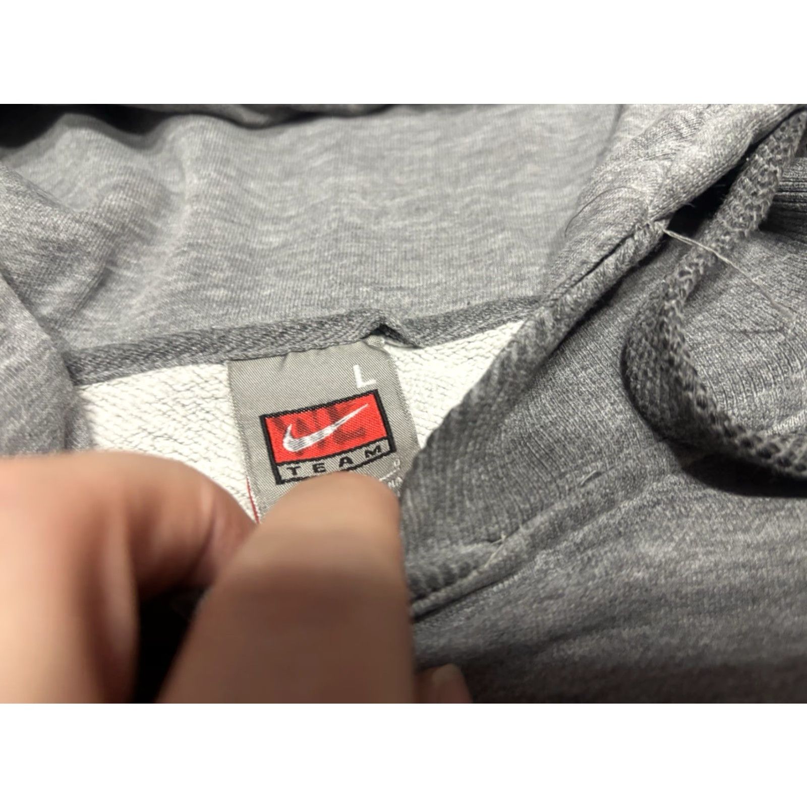 Nike VINTAGE Nike Hoodie Mens L Swoosh Pull Over Sweatshirt Grey A1 Size US L / EU 52-54 / 3 - 3 Thumbnail