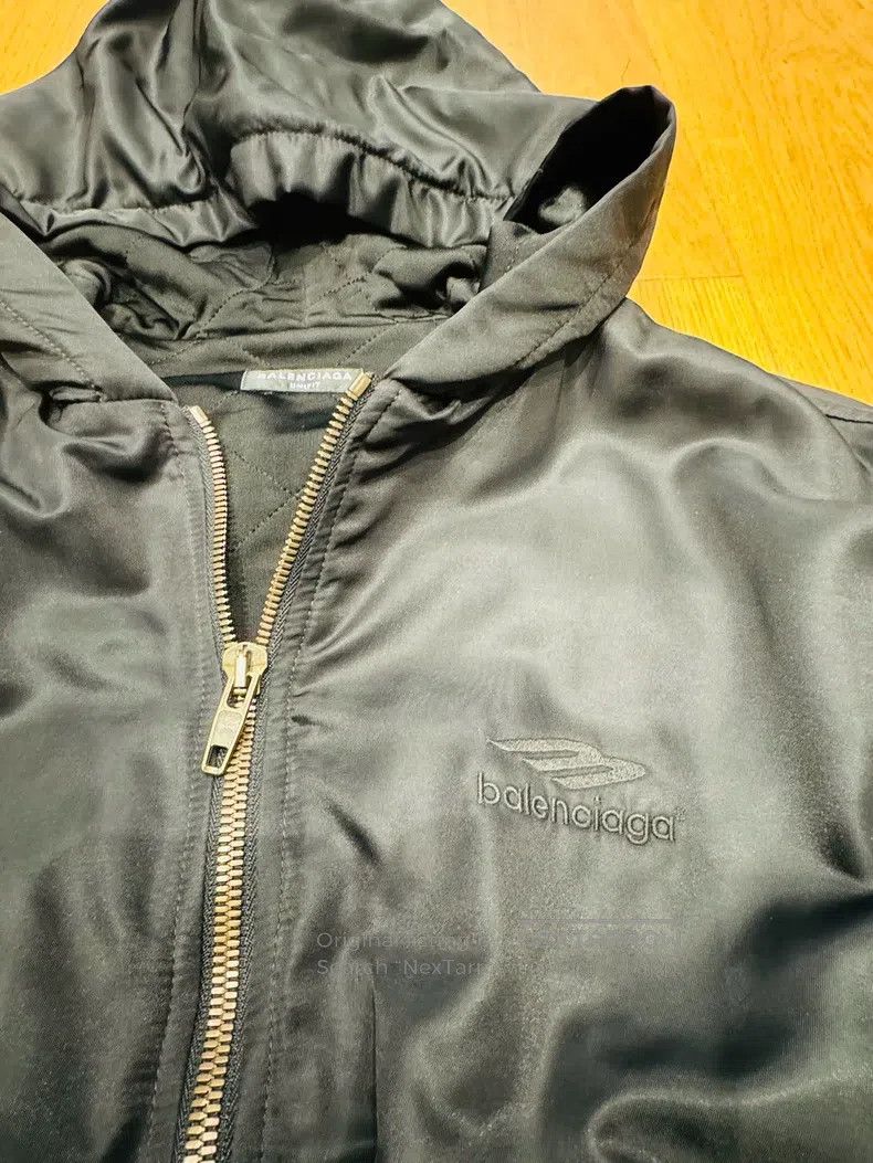 Balenciaga Balenciaga 3B Embroidered Satin Bomber Jacket with Large S Size US S / EU 44-46 / 1 - 2 Thumbnail