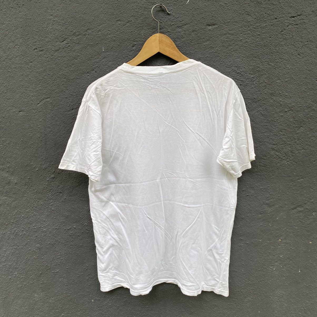 Band Tees Thrashed Red Hot Chili Peppers Band ERD GRUNGE Tshirt Size US M / EU 48-50 / 2 - 7 Thumbnail