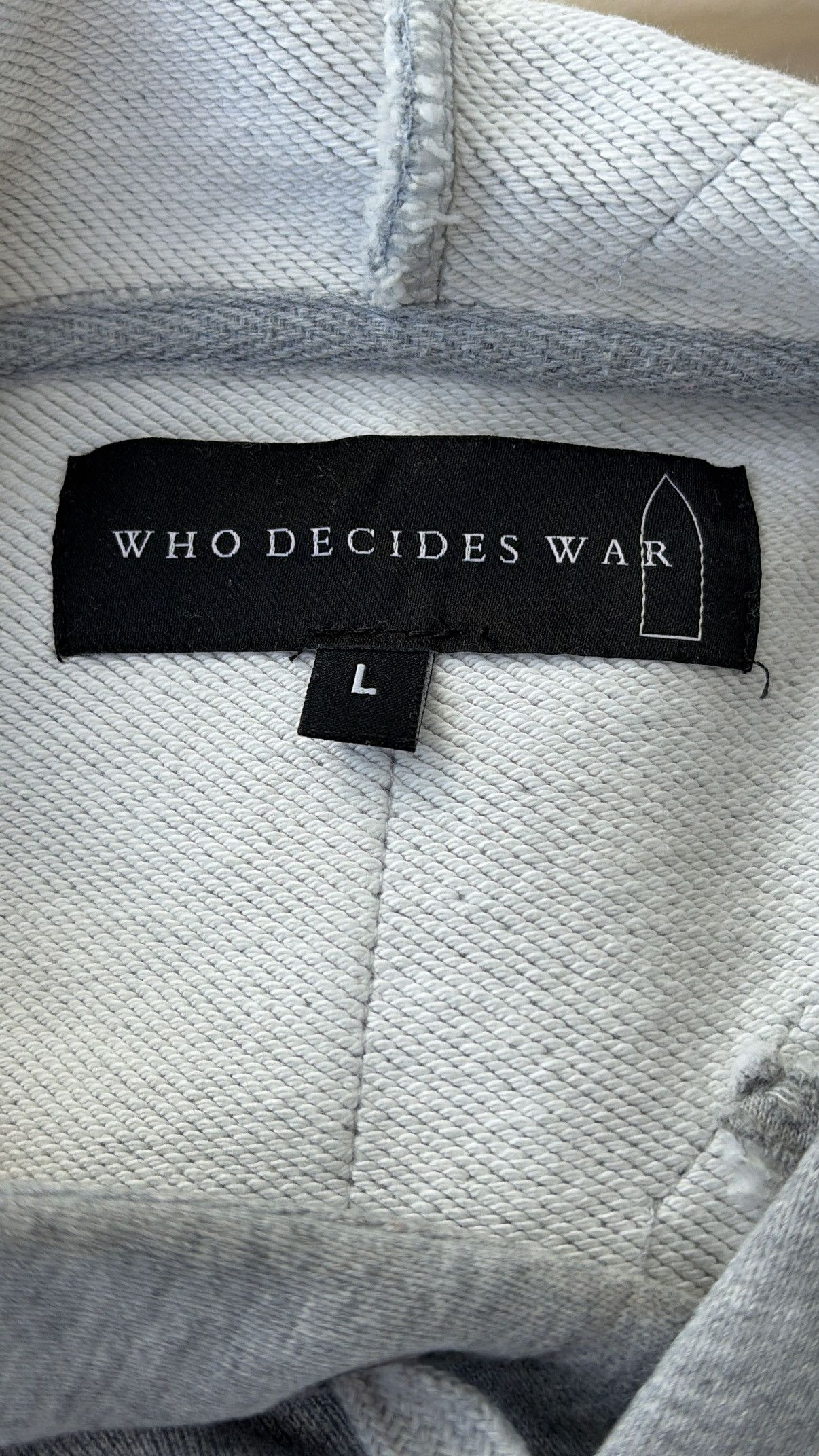 Who Decides War Atom Pull Over Vintage Grey Size US L / EU 52-54 / 3 - 4 Thumbnail