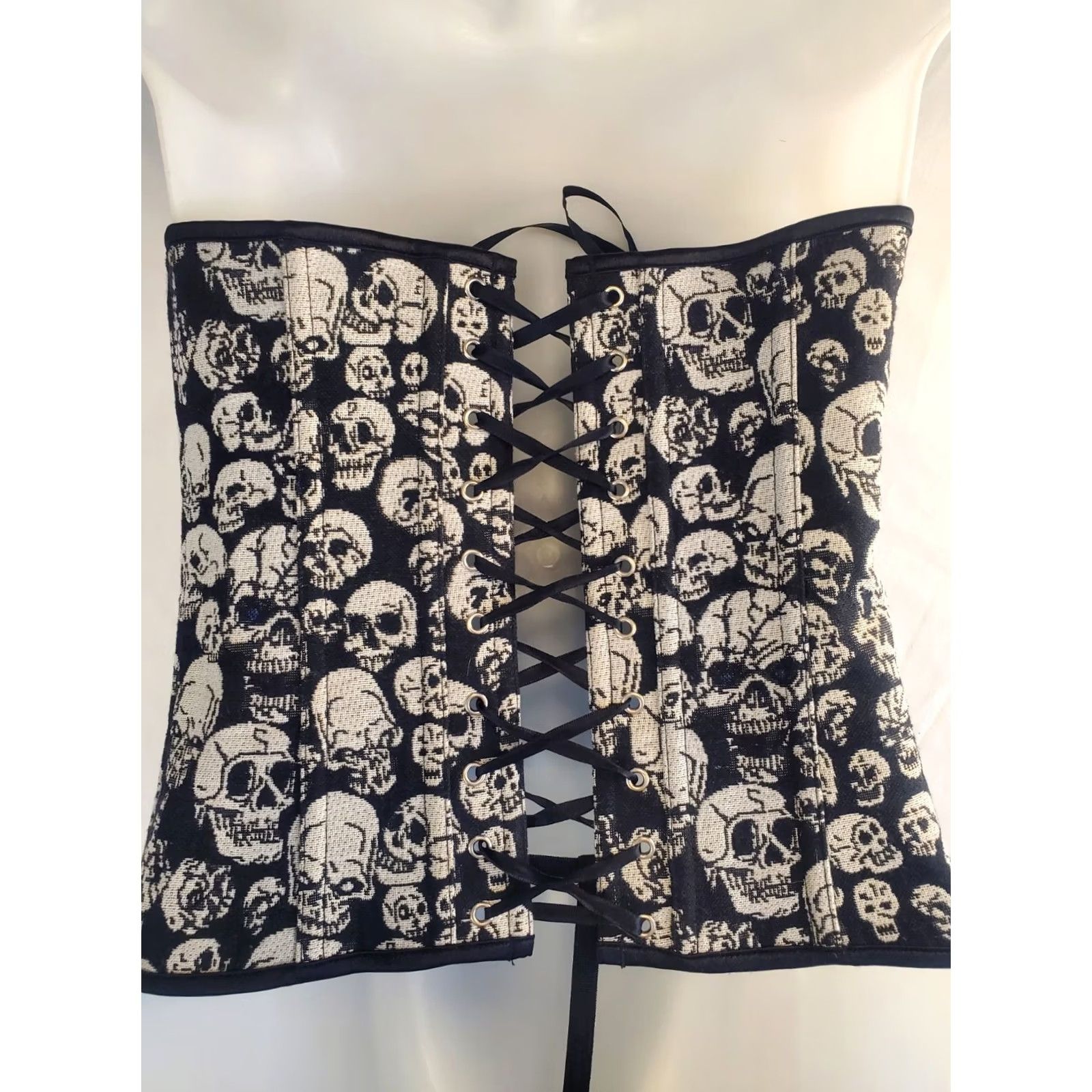 Vintage New Womens XL Skull Tapestry Corset Set Boned Embroidered Biker Goth Vamp Size XL / US 12-14 / IT 48-50 - 7 Thumbnail