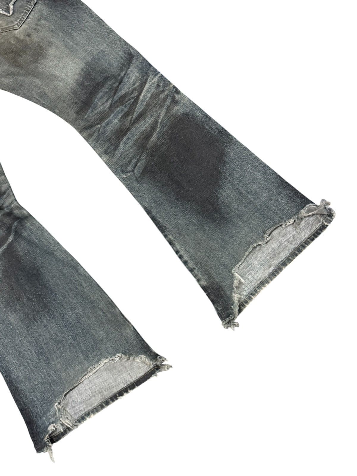 Tornado Mart TORNADO MART FLARED DISTRESSED BOOTCUTJEANS Size US 31 - 9 Thumbnail