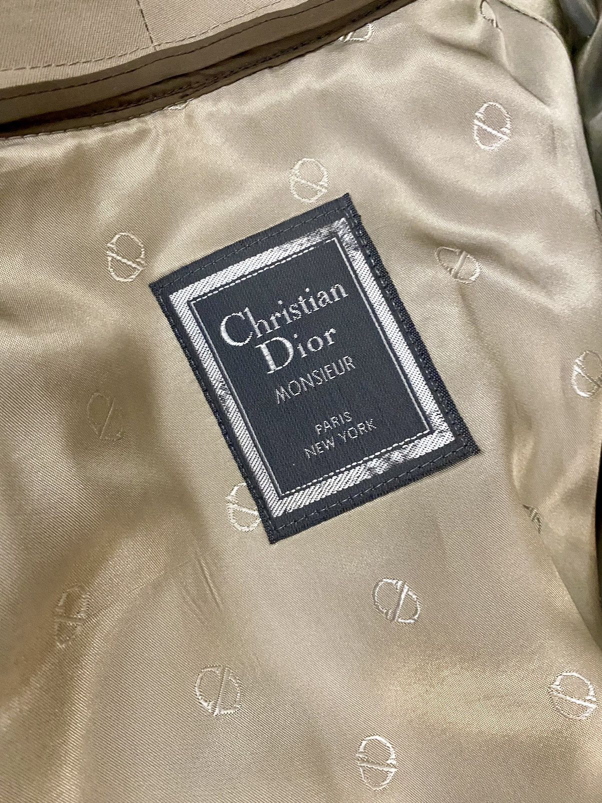 Christian Dior Monsieur Christian Dior Monsieur taupe mackintosh coat 38R Vintage Size US M / EU 48-50 / 2 - 2 Thumbnail