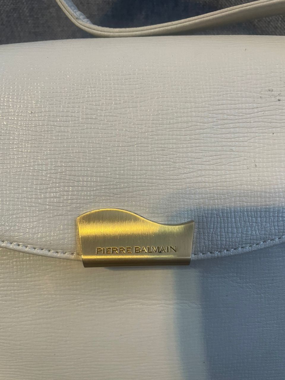 Balmain × Pierre Balmain Authentic Balmain Leather Shoulder Bag Size ONE SIZE - 13 Thumbnail