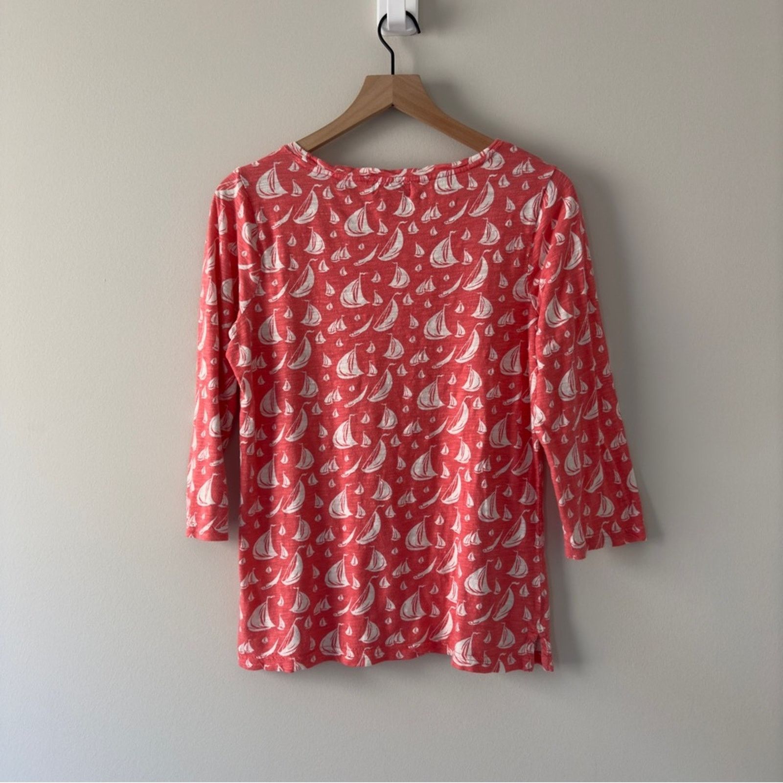 Vineyard Vines Vineyard Vines Boat Pattern Scoop Neck 3/4 sleeve top slit Size S / US 4 / IT 40 - 2 Thumbnail