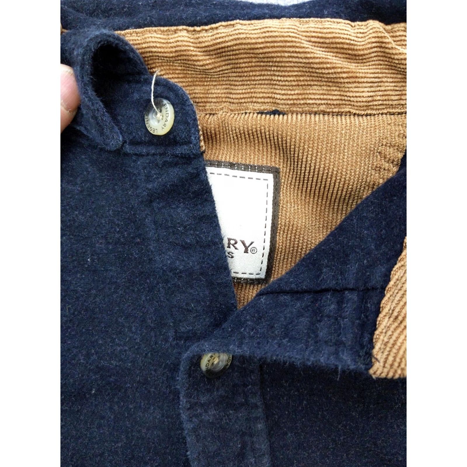 Vintage Legendary Whitetails Shirt Mens Medium Blue Flannel Corduroy Trim Button-Up Size US M / EU 48-50 / 2 - 7 Thumbnail