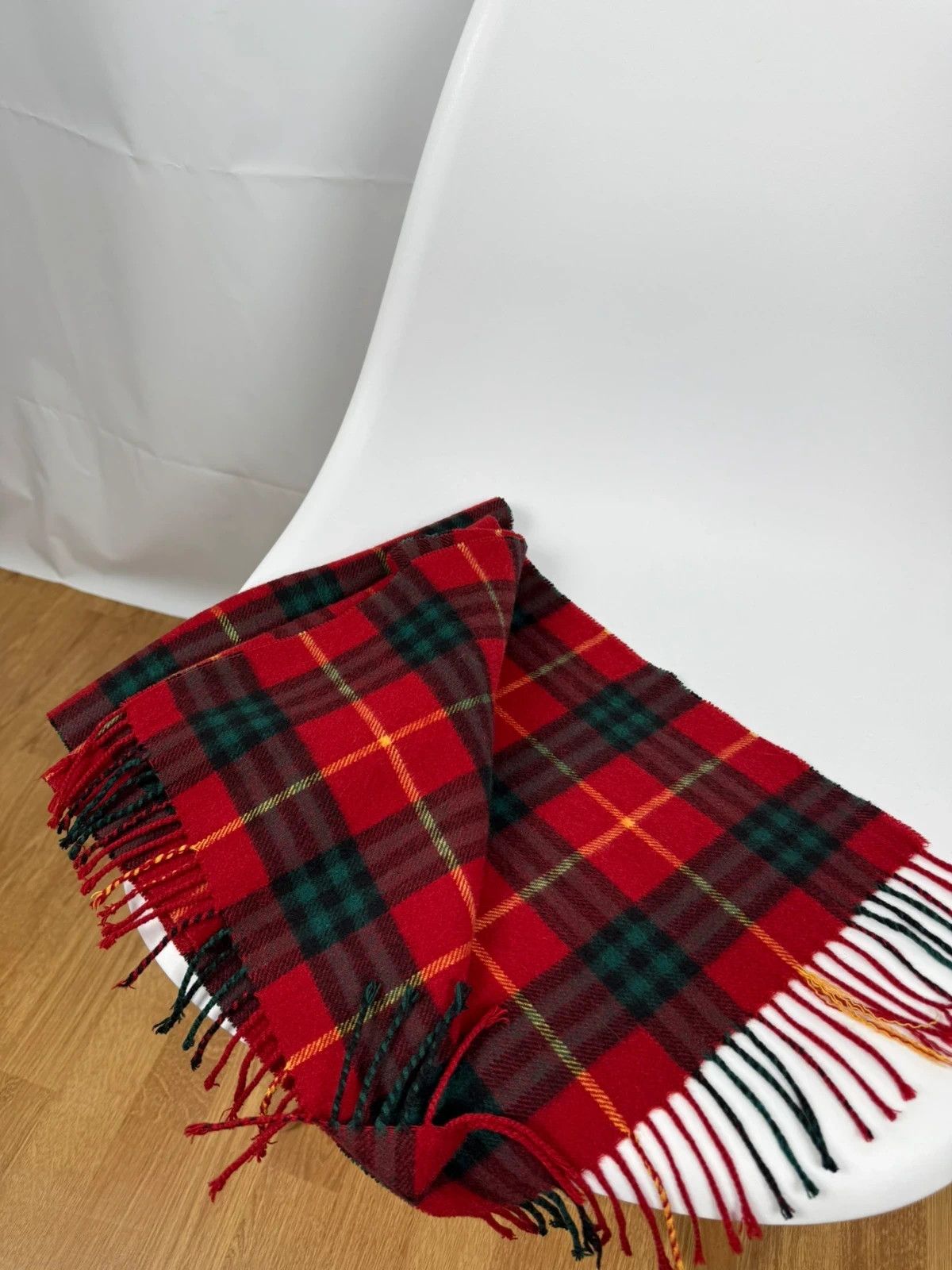 Burberry Burberry Vintage Burberrys Scarf 100% Cashmere Plaid Check Size ONE SIZE - 7 Thumbnail