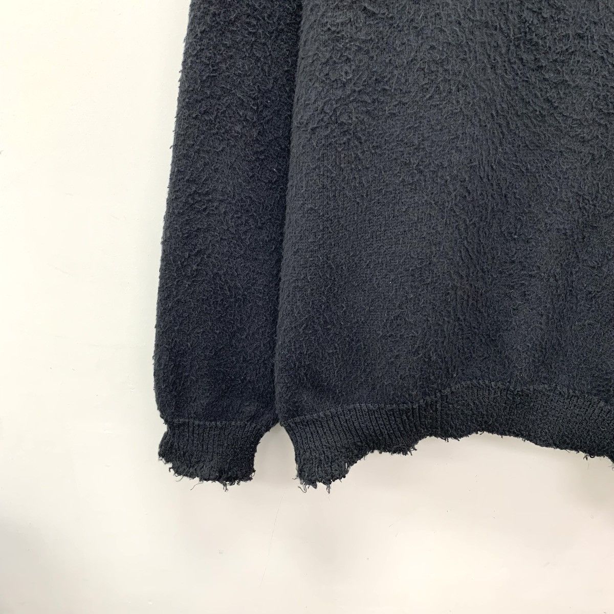 Balenciaga Balenciaga Mock Neck Long Sleeve Knit Sweater K26WX Size US L / EU 52-54 / 3 - 4 Thumbnail