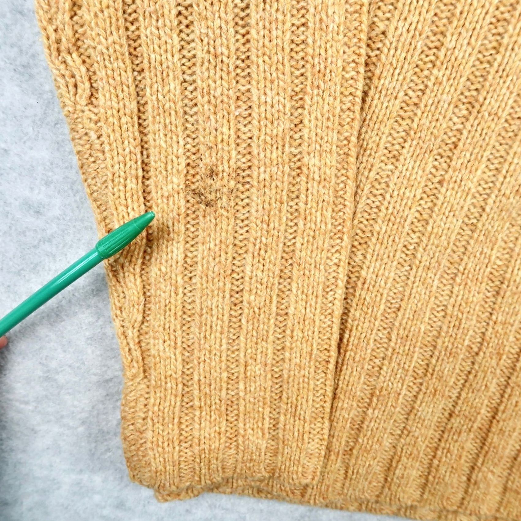 Old Navy Vintage Old Navy Mens XL Sweater Mustard Yellow Ribbed Knit Crew Neck Size US XL / EU 56 / 4 - 6 Thumbnail