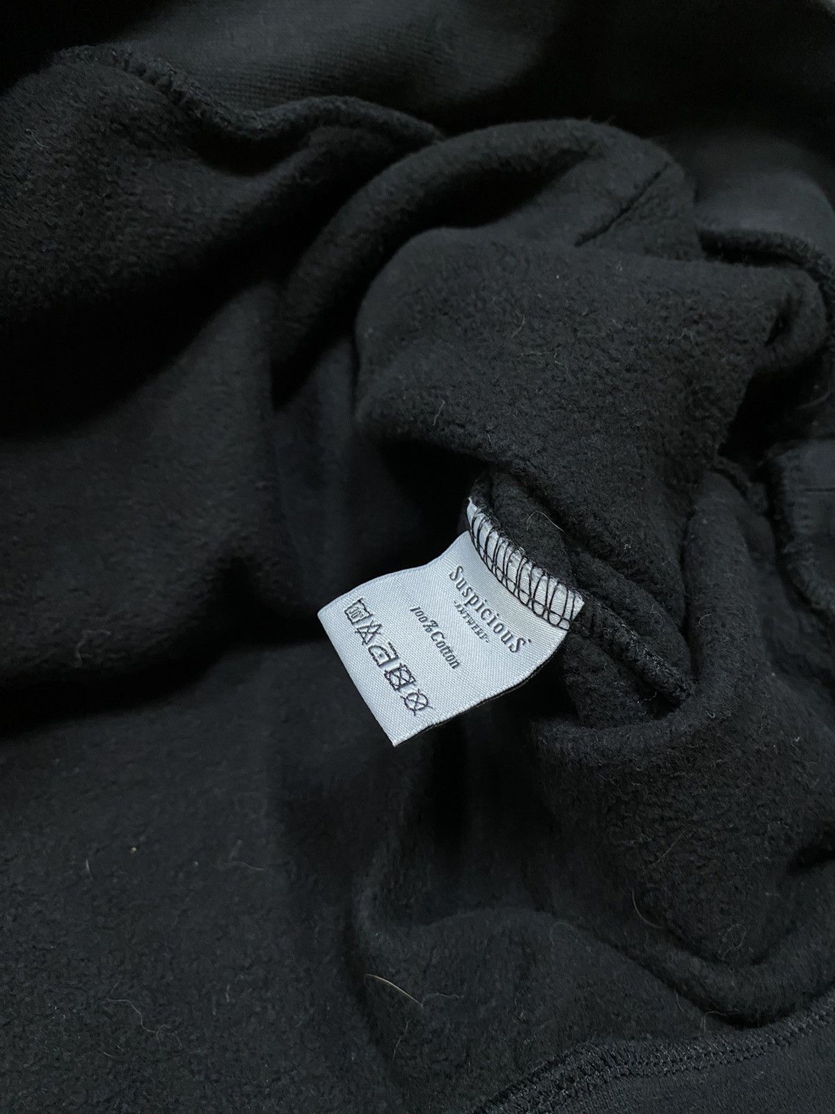 Suspicious Antwerp Suspicious Antwerp hoodie vintage heart big back print Size US XXL / EU 58 / 5 - 7 Thumbnail