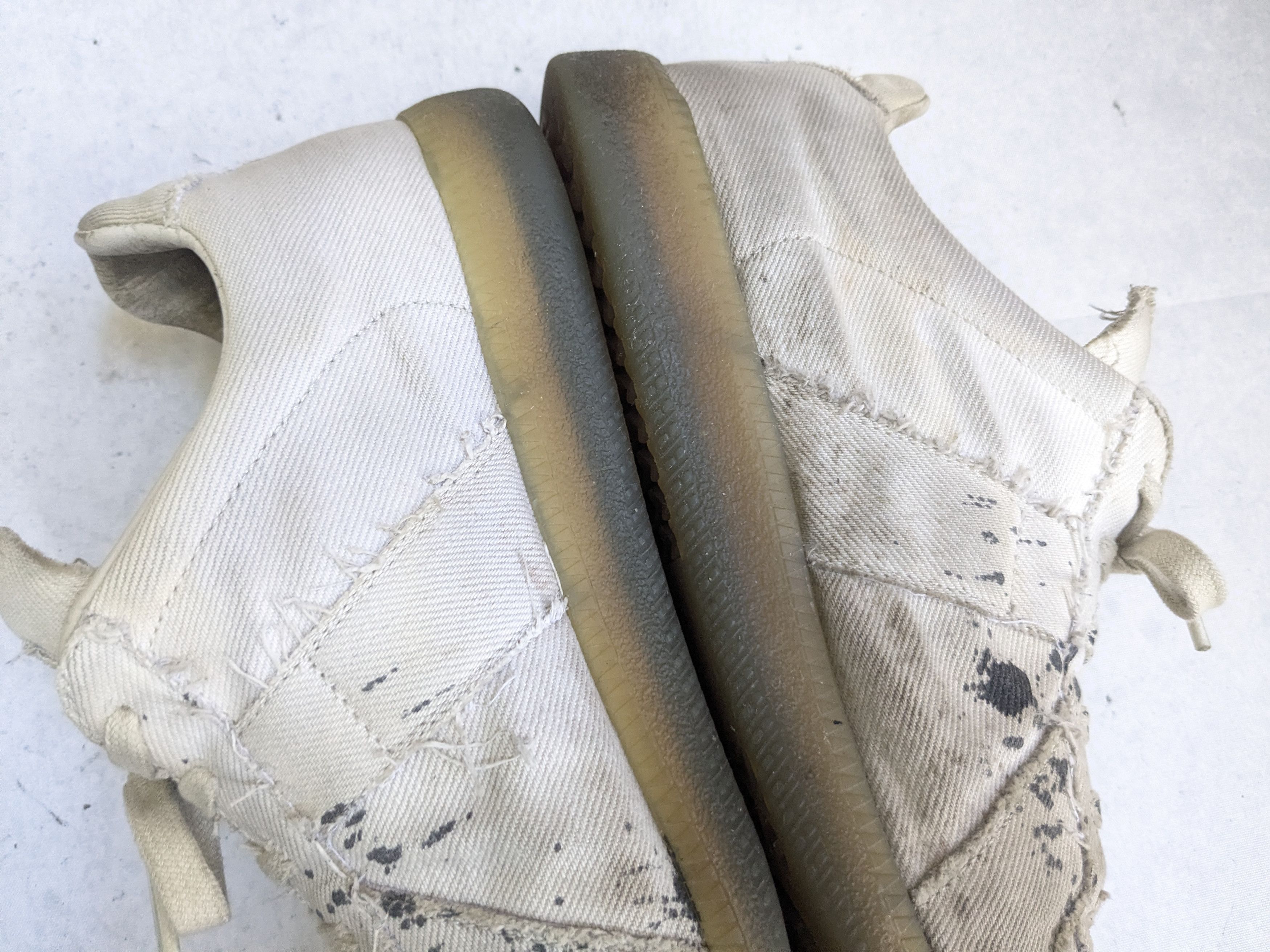 Maison Margiela Maison Margiela Gat Black Paint Splatter White Canvas 43 10 Size US 10 / EU 43 - 12 Thumbnail