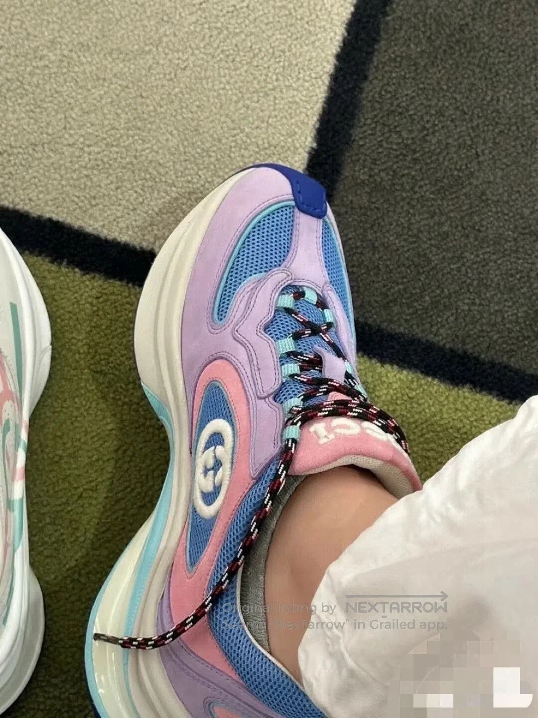 Gucci gucci runner fashionable sneakers in vibrant colors. Size US 5 / EU 37 - 7 Thumbnail