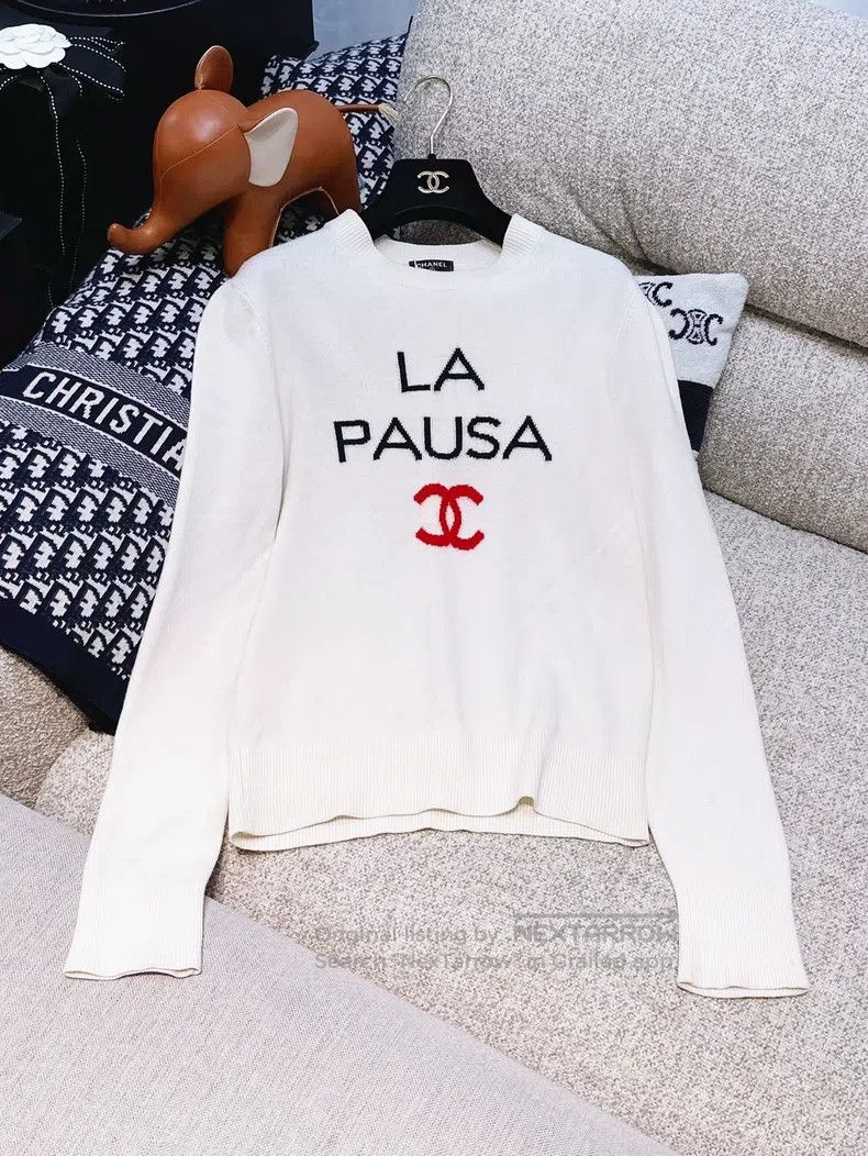 Chanel Chanel White and red double C letter long-sleeved knit Size XXS / US 00 / IT 34 - 1 Thumbnail