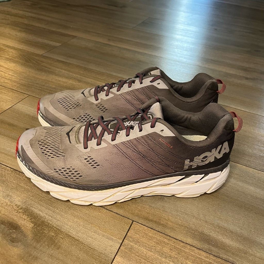 Hoka Hoka One One Clifton Grey Athletic Shoe Men 13 Size US 13 / EU 46 - 4 Thumbnail