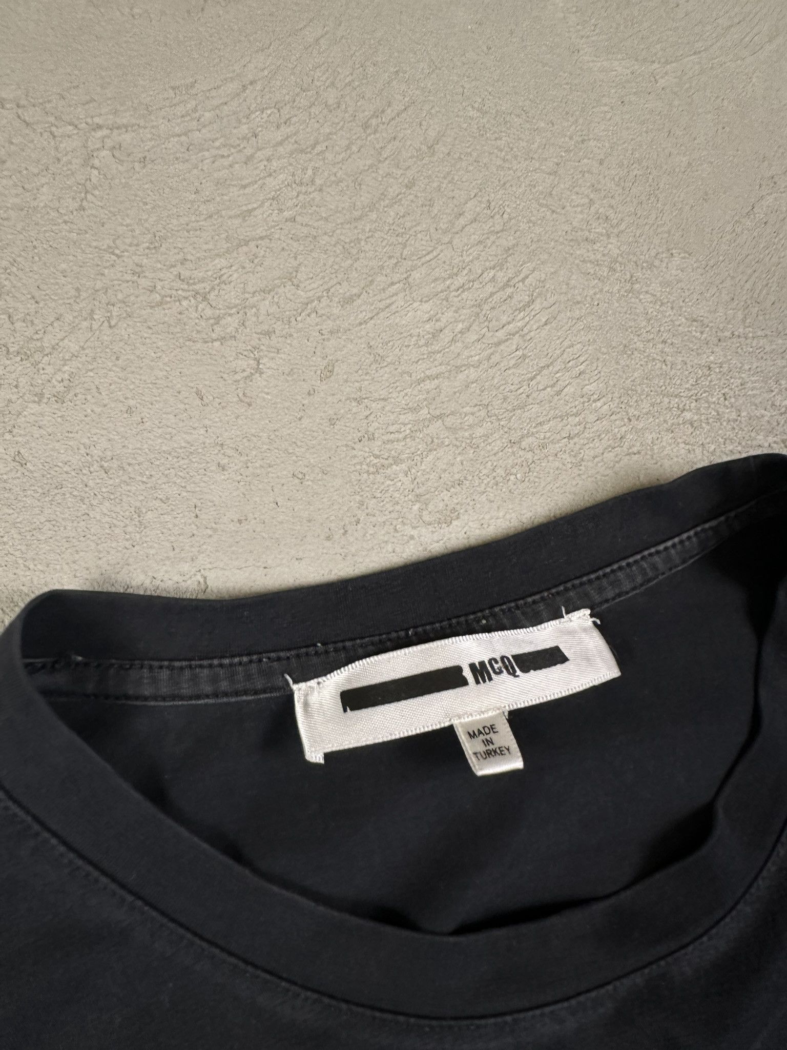 Alexander McQueen Alexander McQueen MCQ Logo Spellout T-shirt Size US XL / EU 56 / 4 - 8 Thumbnail