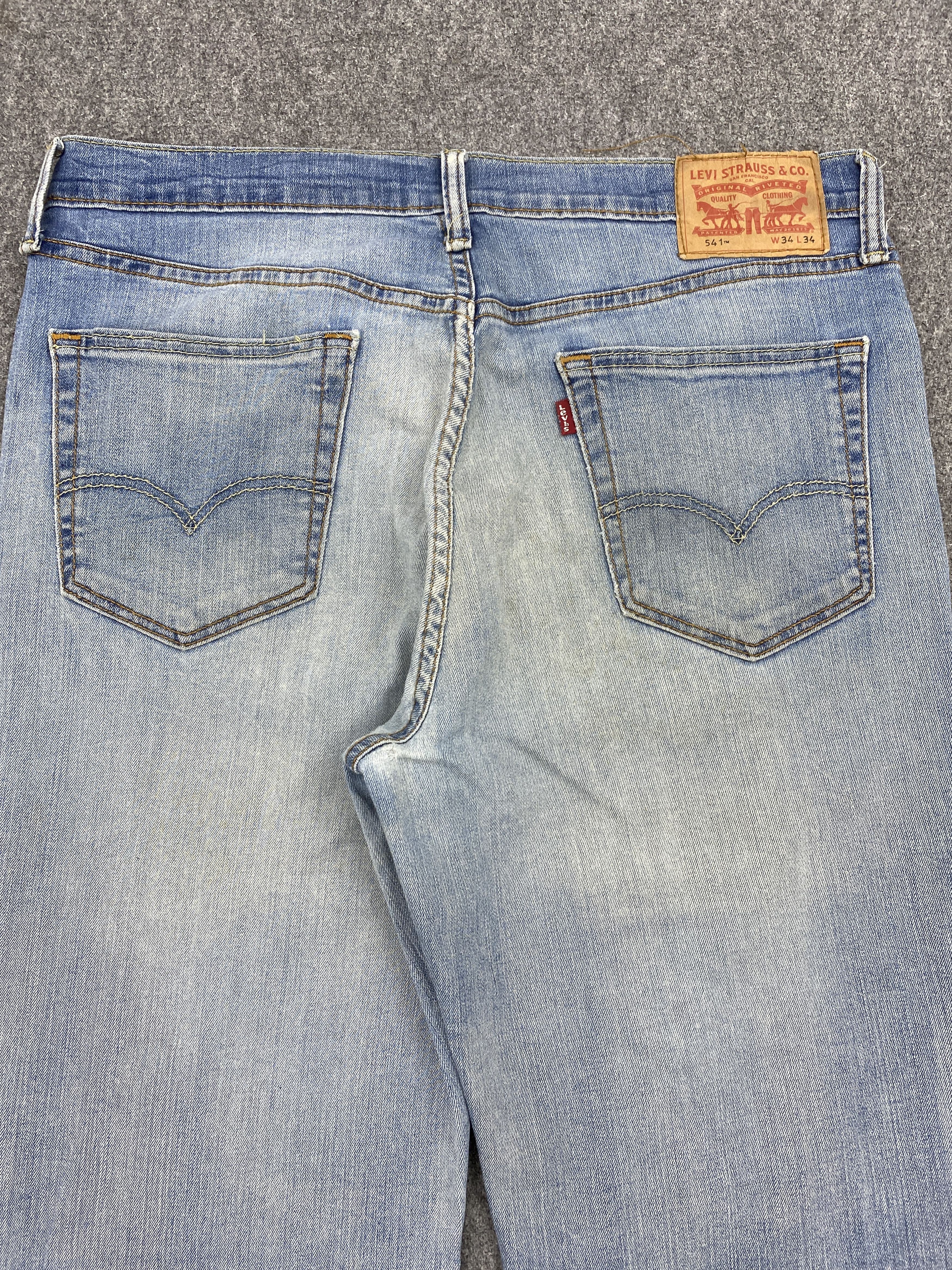 Levi's × Vintage Vintage Levis 541 Blue Faded Jeans Size US 35 - 4 Thumbnail